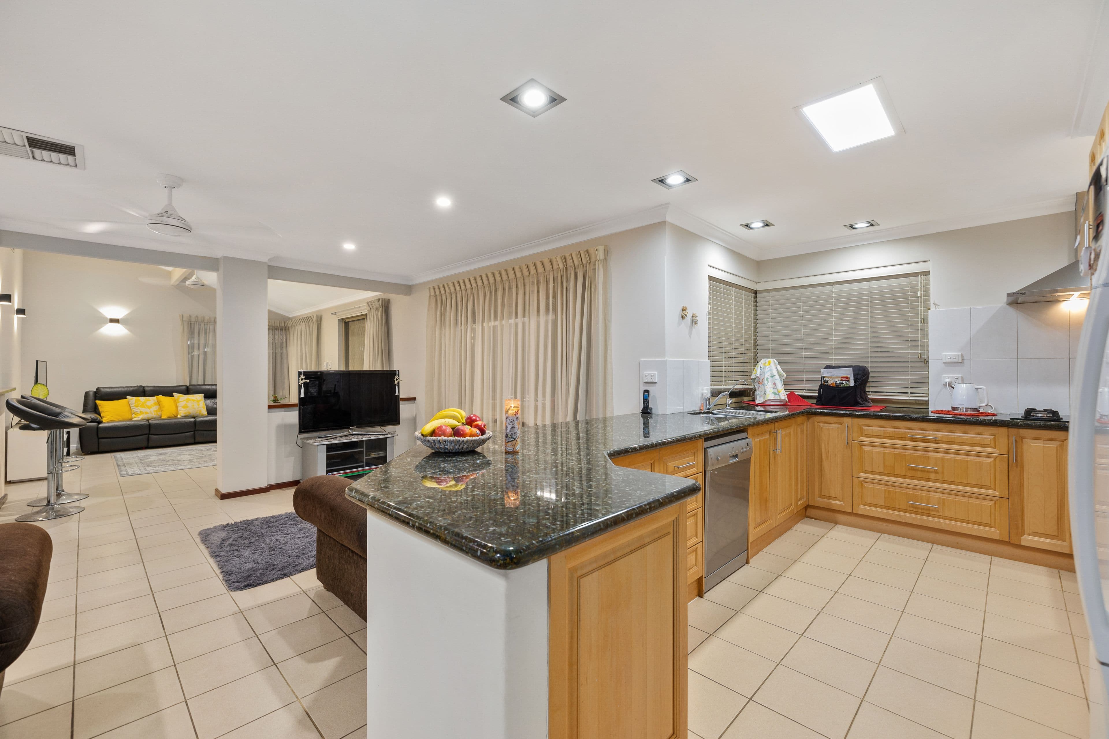26 Lagoon Heights, Ballajura WA 6066, Ballajura - Thumbnail 8