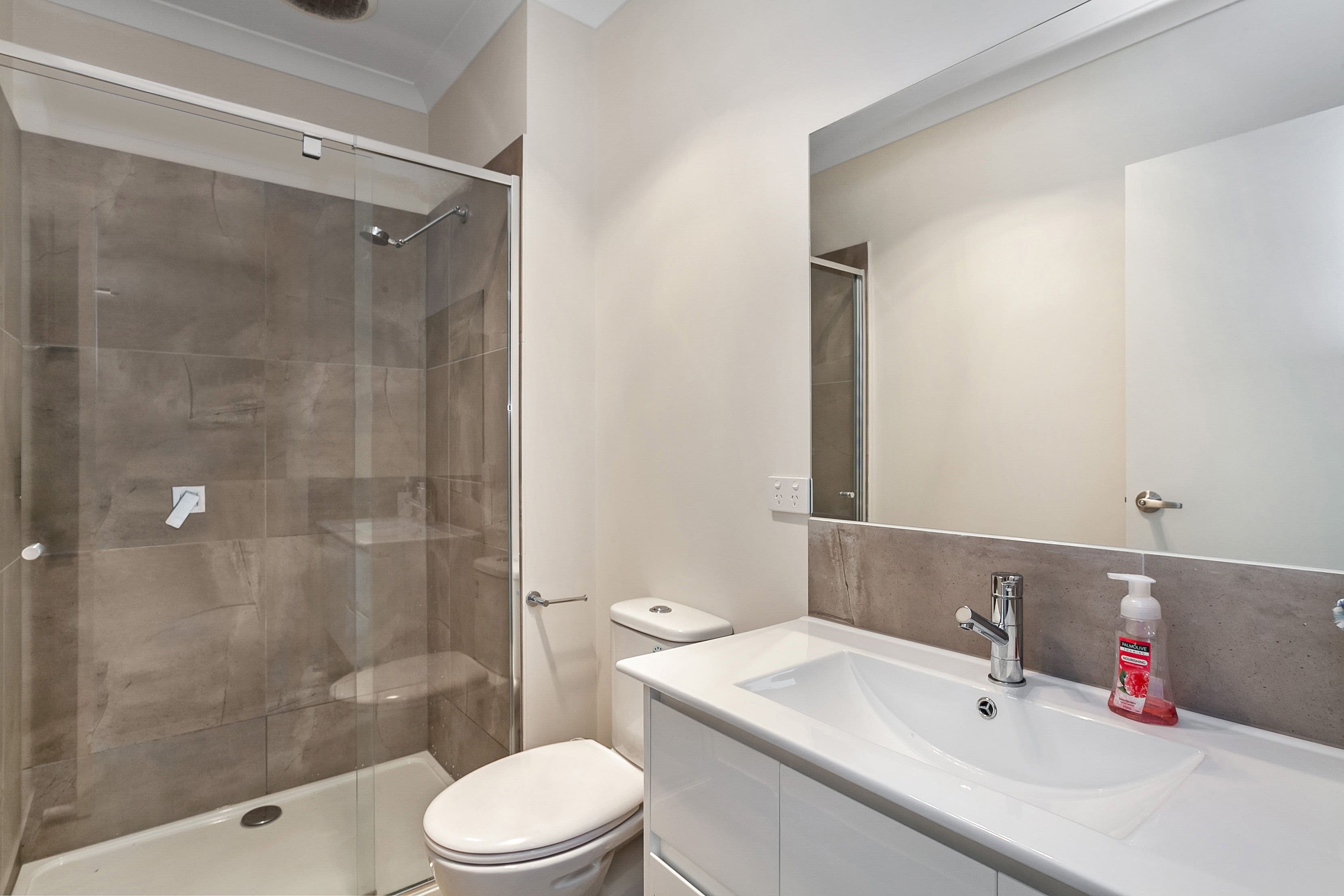 20D Pickett Street, Reservoir VIC 3073, Reservoir - Thumbnail 6