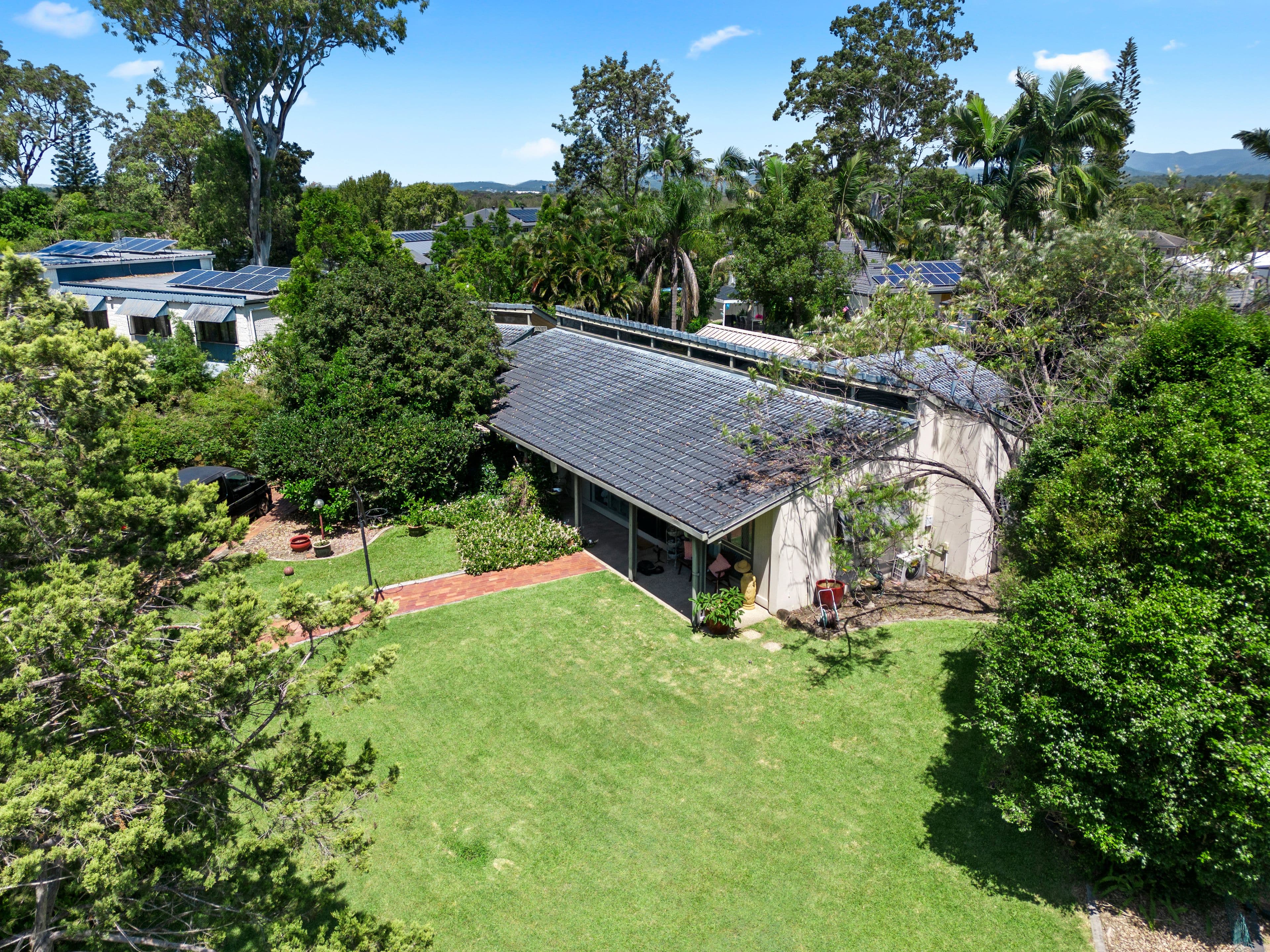 113 Alison Road, Carrara QLD 4211, Carrara - Thumbnail 4