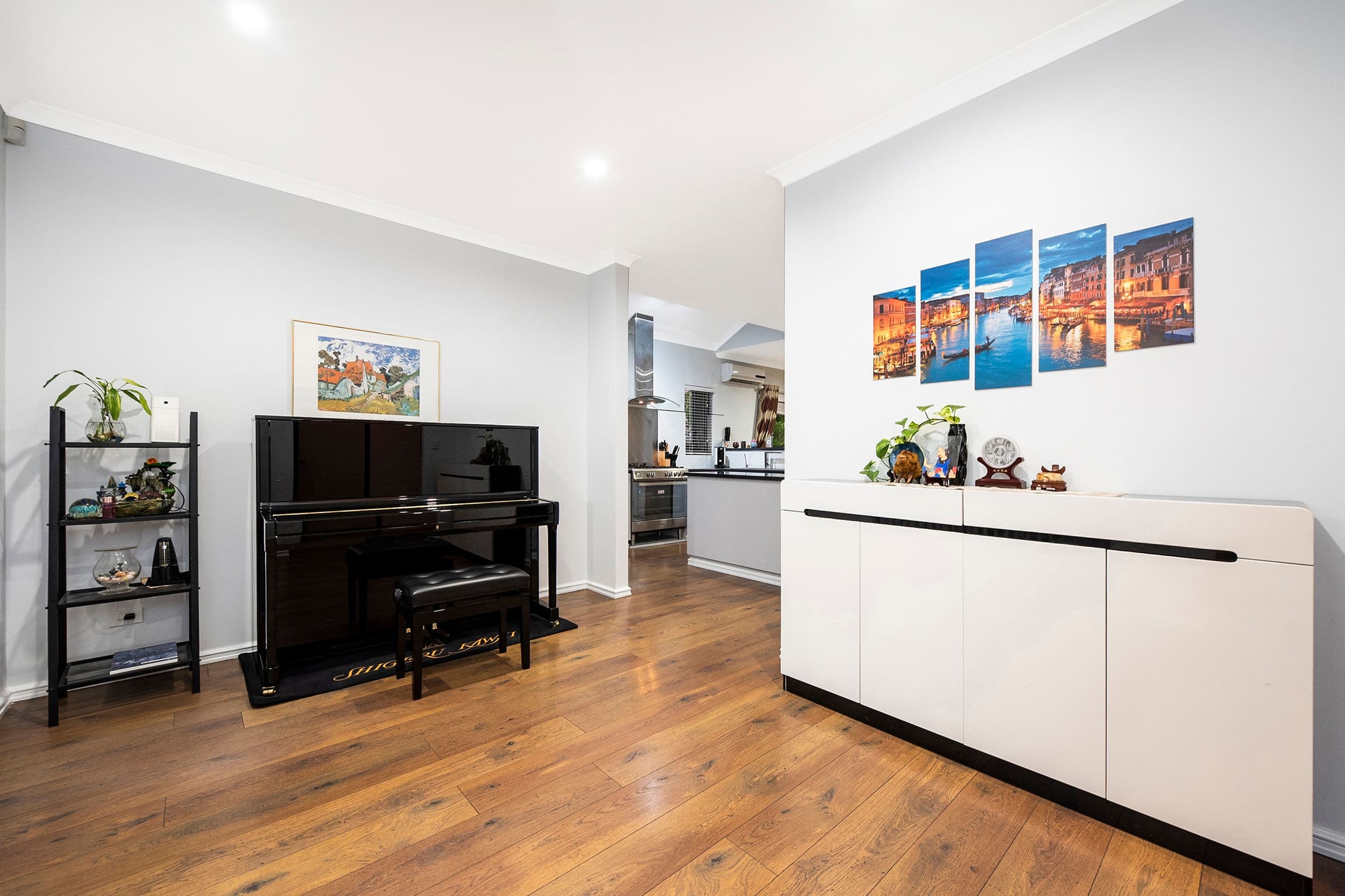 8 Waterway Crescent, Ascot WA 6104, Ascot - Thumbnail 4