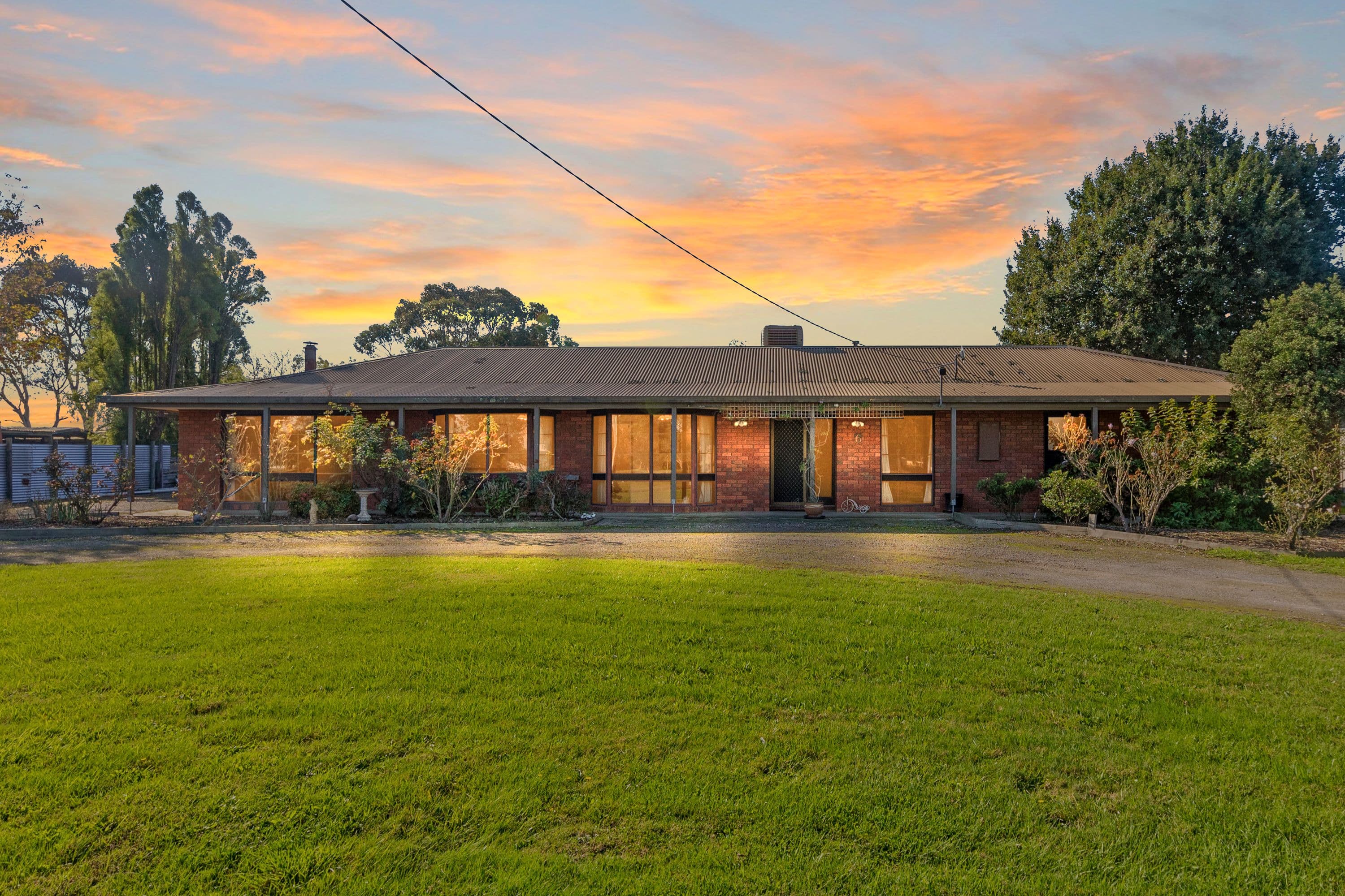 4-6 Racecourse Road, Nar Nar Goon VIC 3812, Nar Nar Goon - Image 1