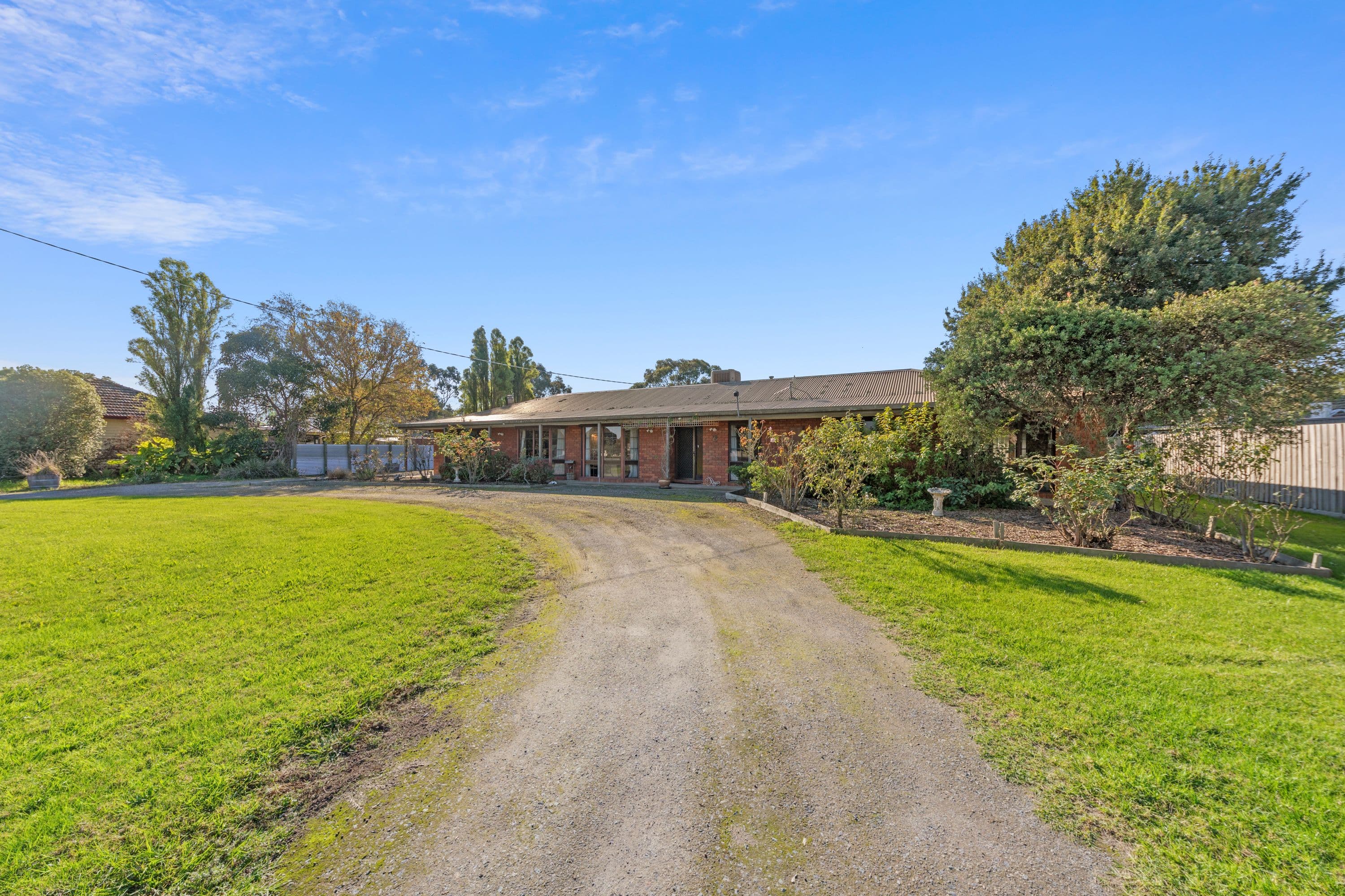 4-6 Racecourse Road, Nar Nar Goon VIC 3812, Nar Nar Goon - Thumbnail 4