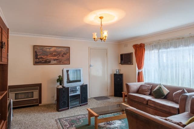 65 Thackeray Road, Reservoir VIC 3073, Reservoir - Thumbnail 4