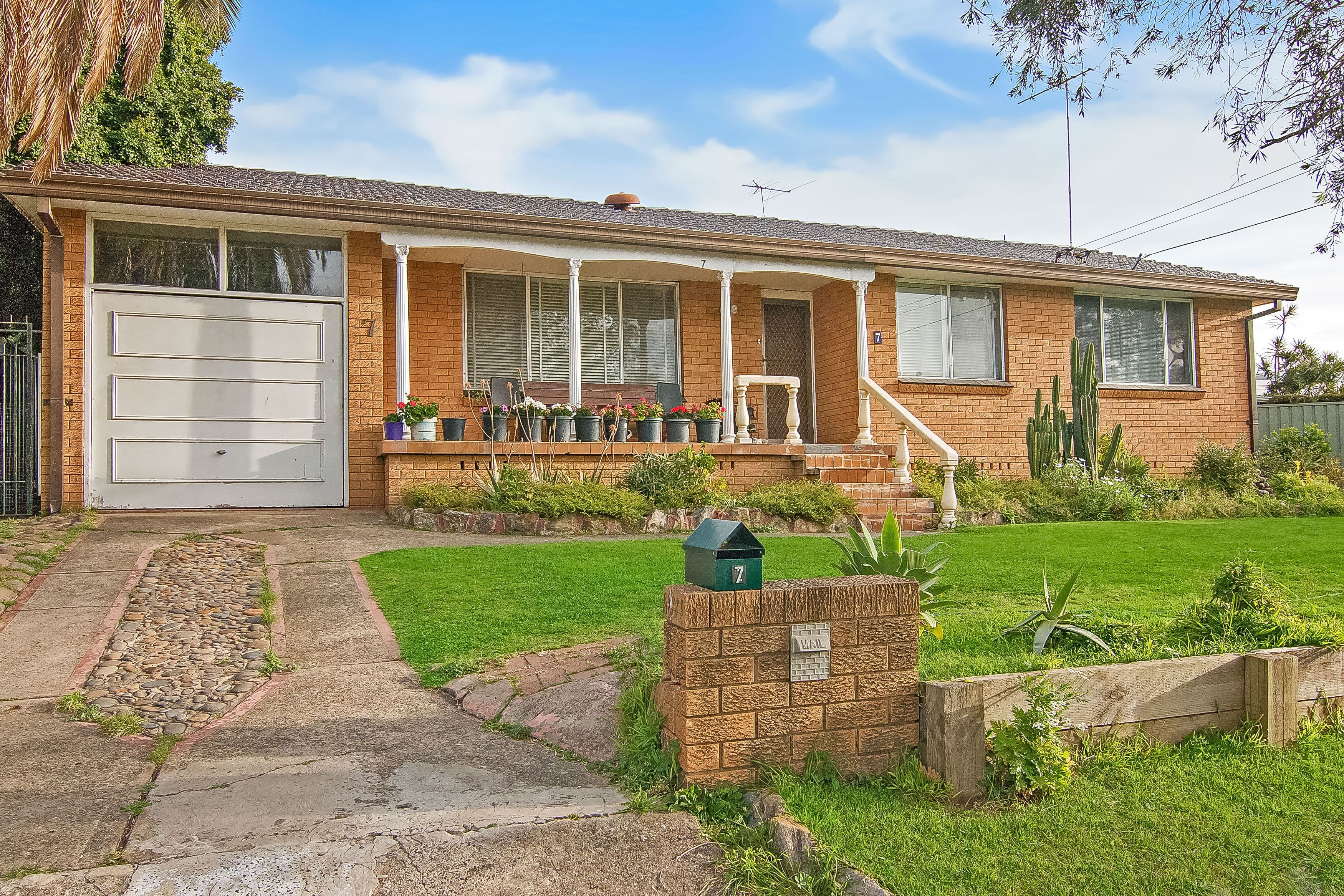 7 Mantaka Street, Blacktown - Image 1