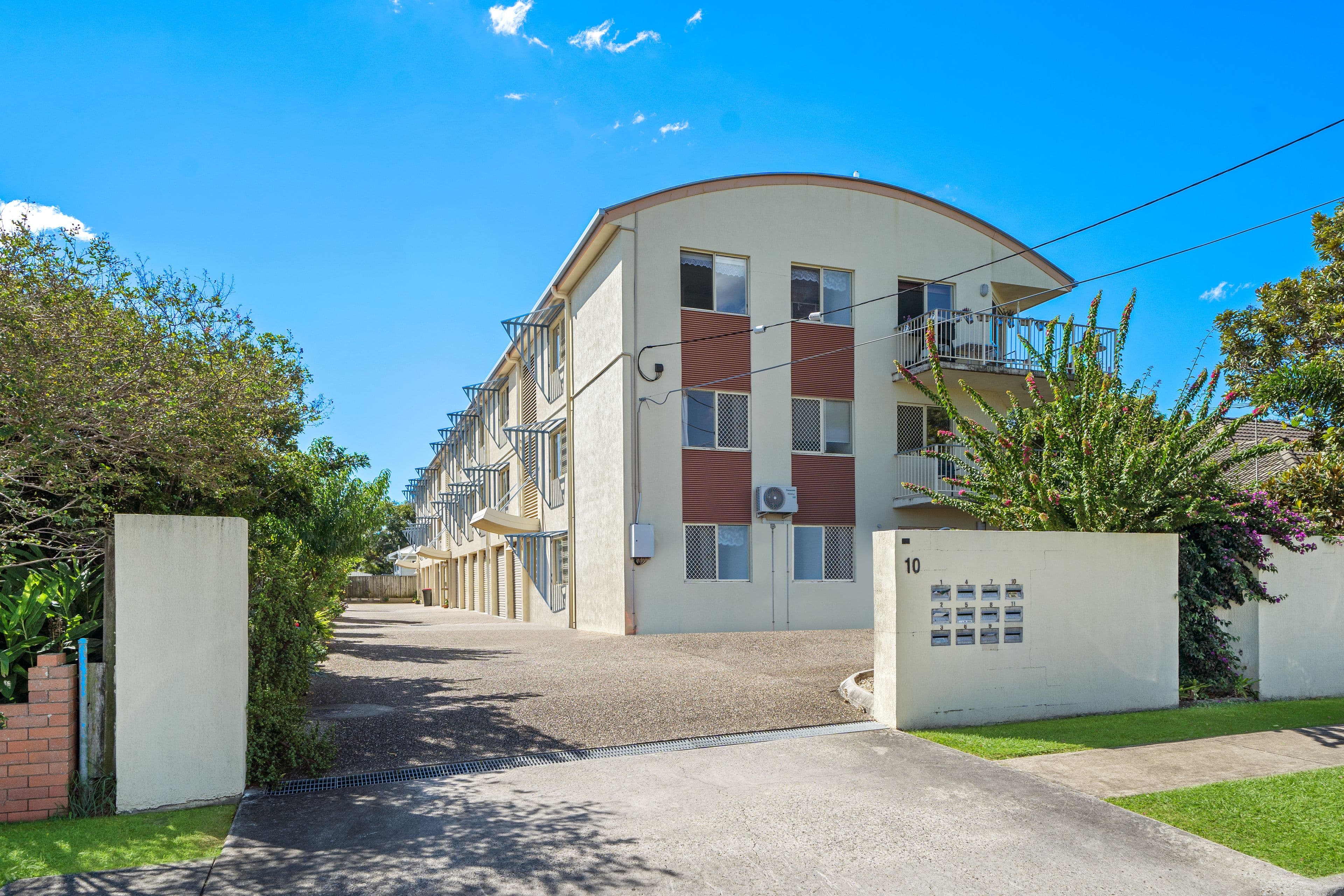 10 Caroline Street, Woody Point QLD 4019, Woody Point - Thumbnail 8