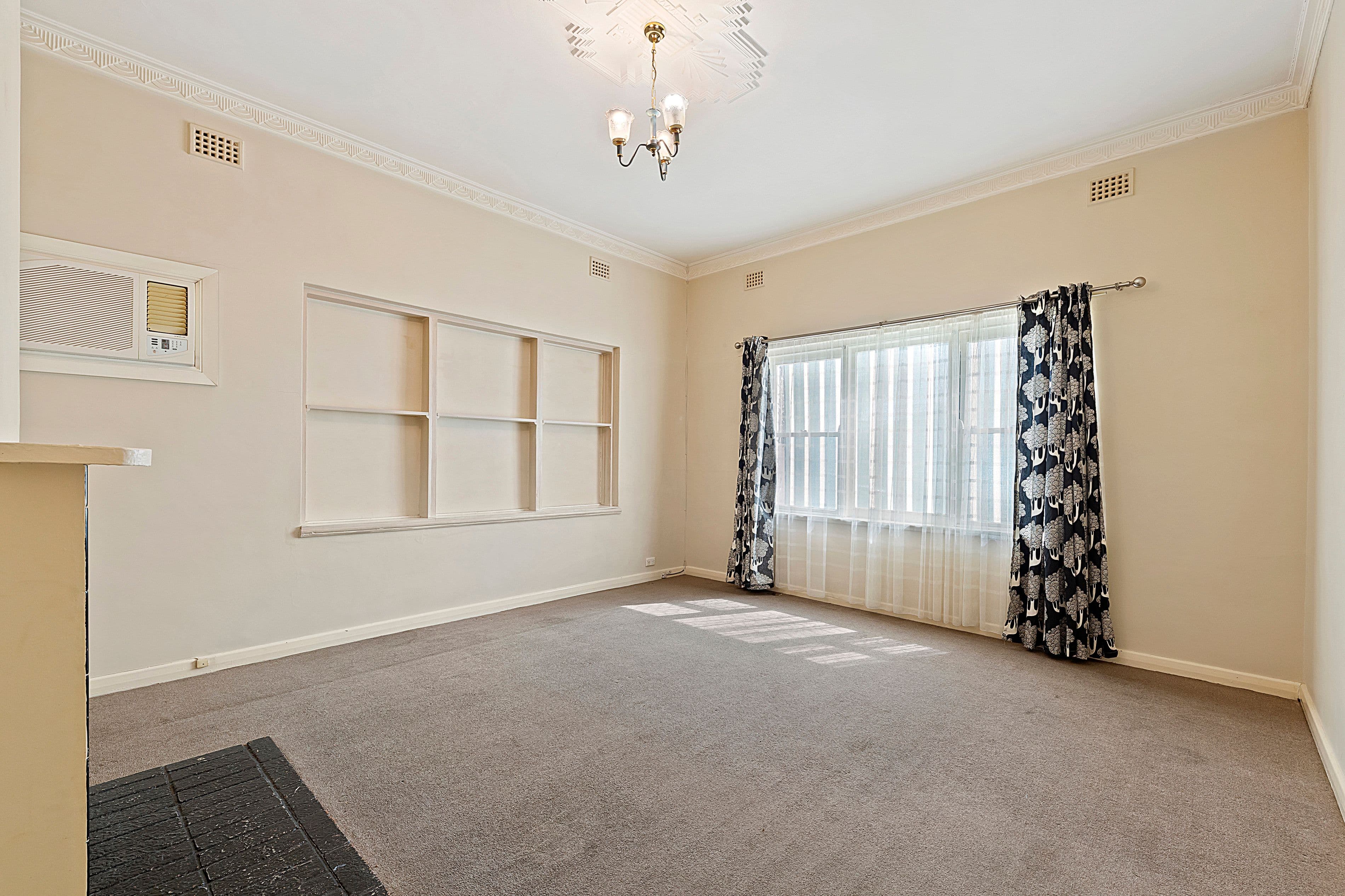 10 Cresdee Road, Campbelltown SA 5074, Campbelltown - Thumbnail 3