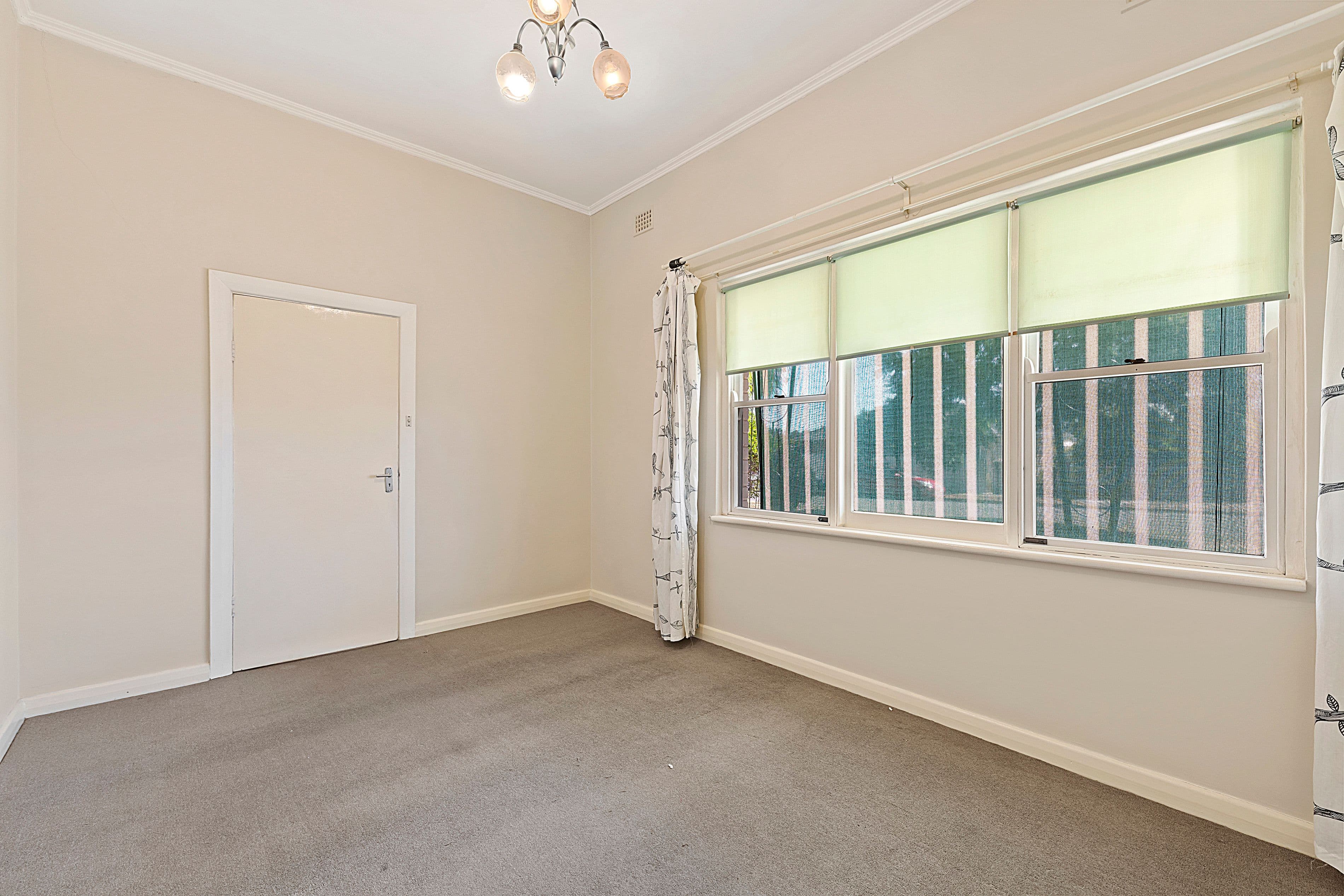10 Cresdee Road, Campbelltown SA 5074, Campbelltown - Thumbnail 8