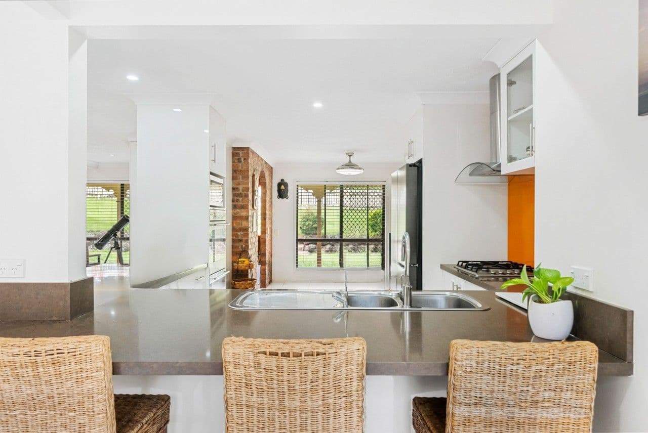 6 Evergreen Court, Parkwood QLD 4214, Parkwood - Thumbnail 5