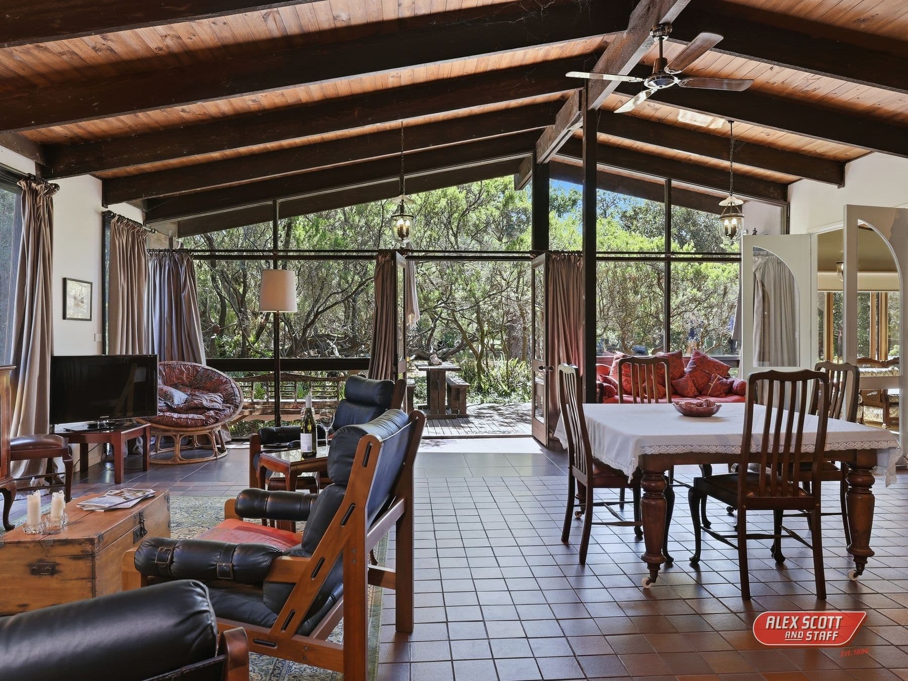 12 Shearwater Drive, Silverleaves, Silverleaves - Thumbnail 4