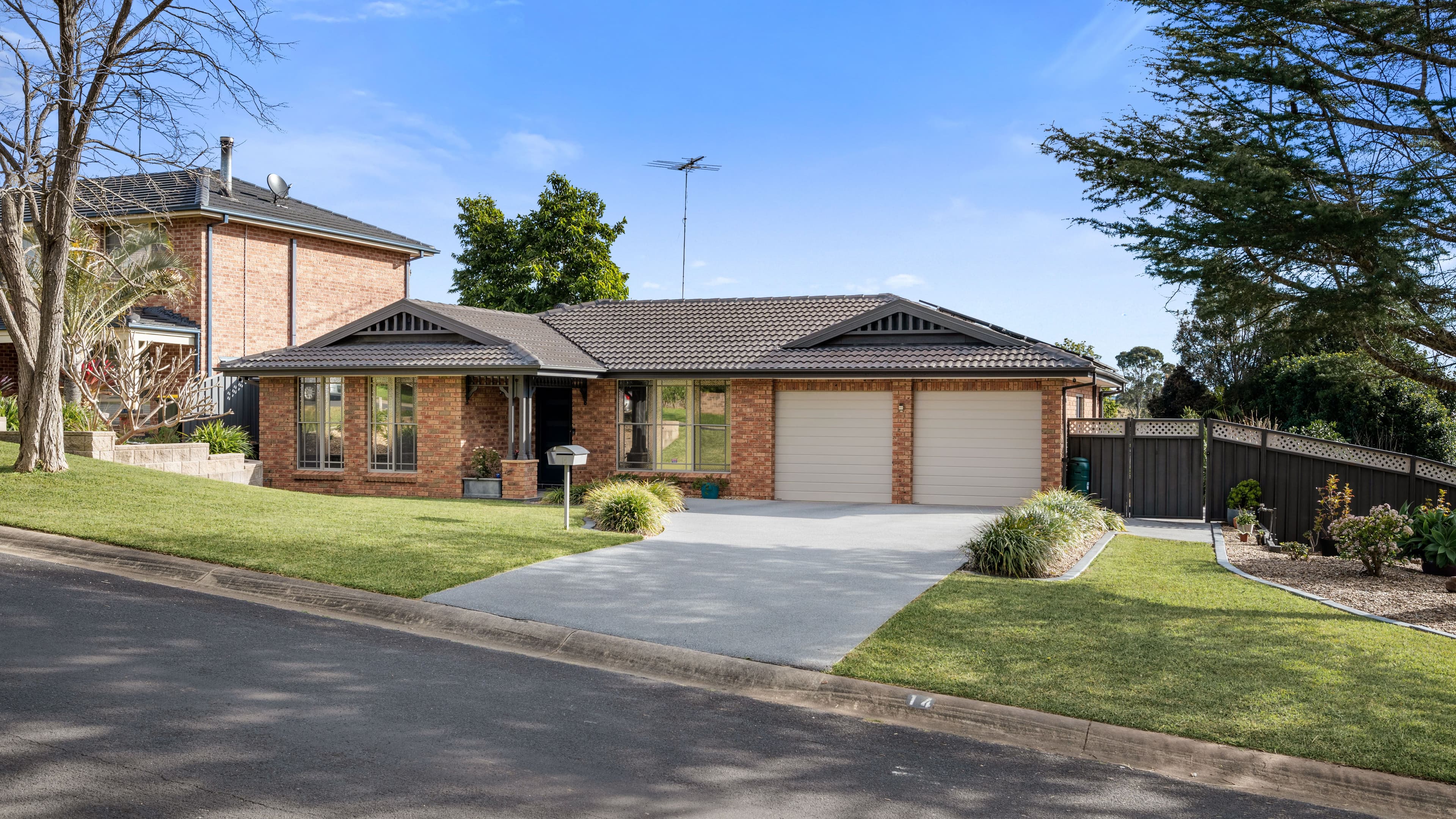 14 Clydebank Crescent, Glen Alpine NSW 2560, Glen Alpine - Thumbnail 2