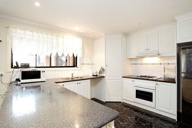 4 Felicia Way, SYDENHAM VIC 3037, Sydenham - Thumbnail 2