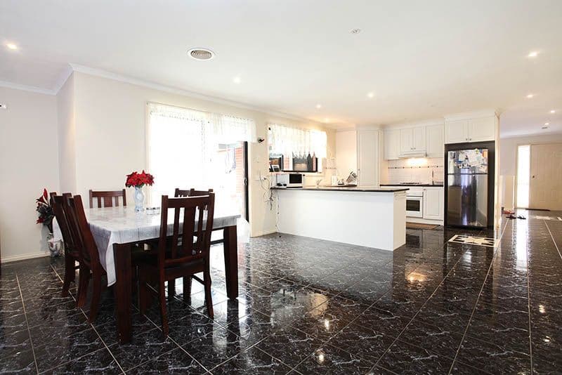 4 Felicia Way, SYDENHAM VIC 3037, Sydenham - Thumbnail 3