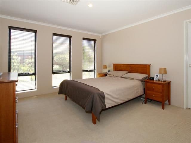 8 Jonah Way, CANNING VALE WA 6155, Canning Vale - Thumbnail 3
