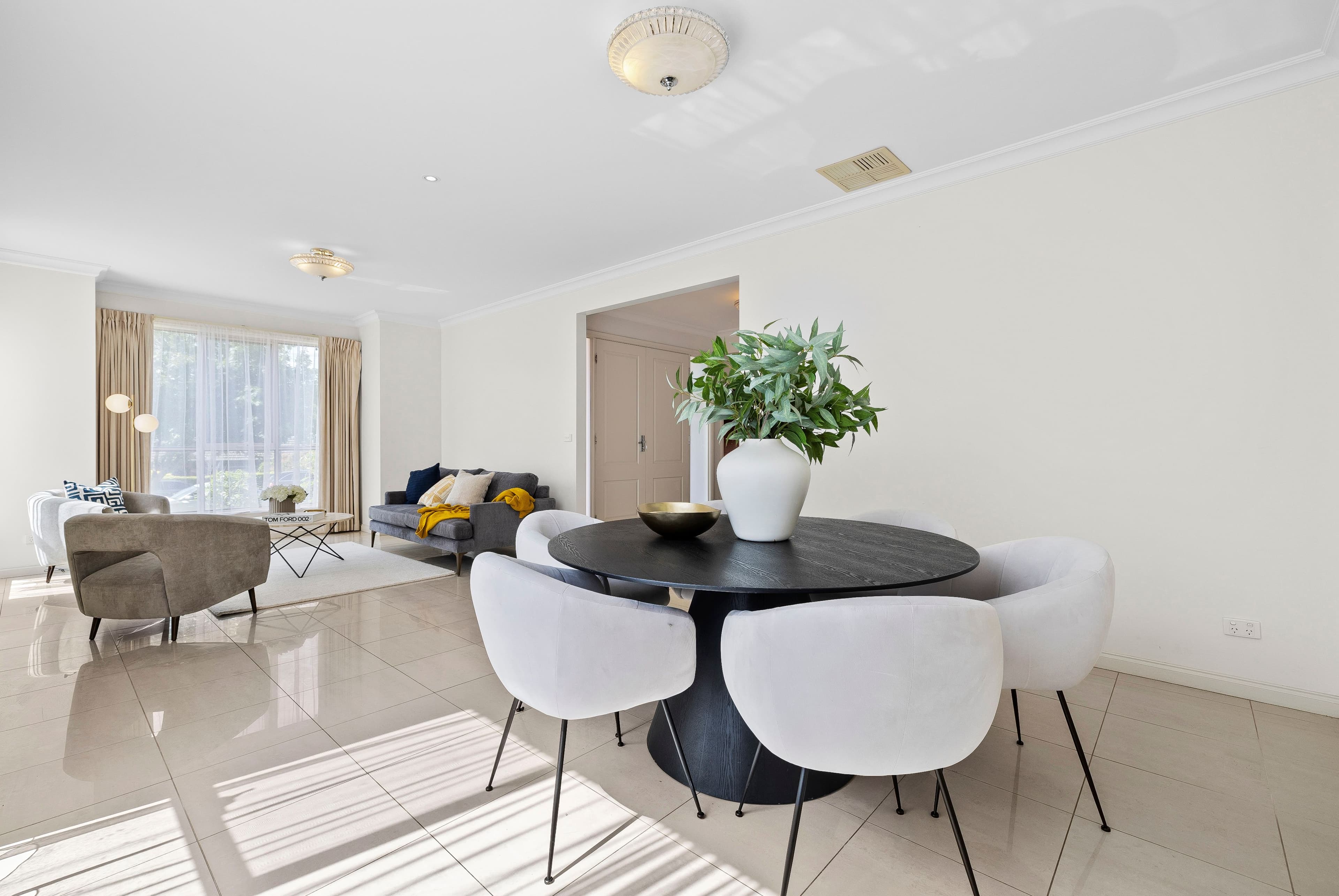 33 Severn Street, Box Hill North VIC 3129, Box Hill North - Thumbnail 2