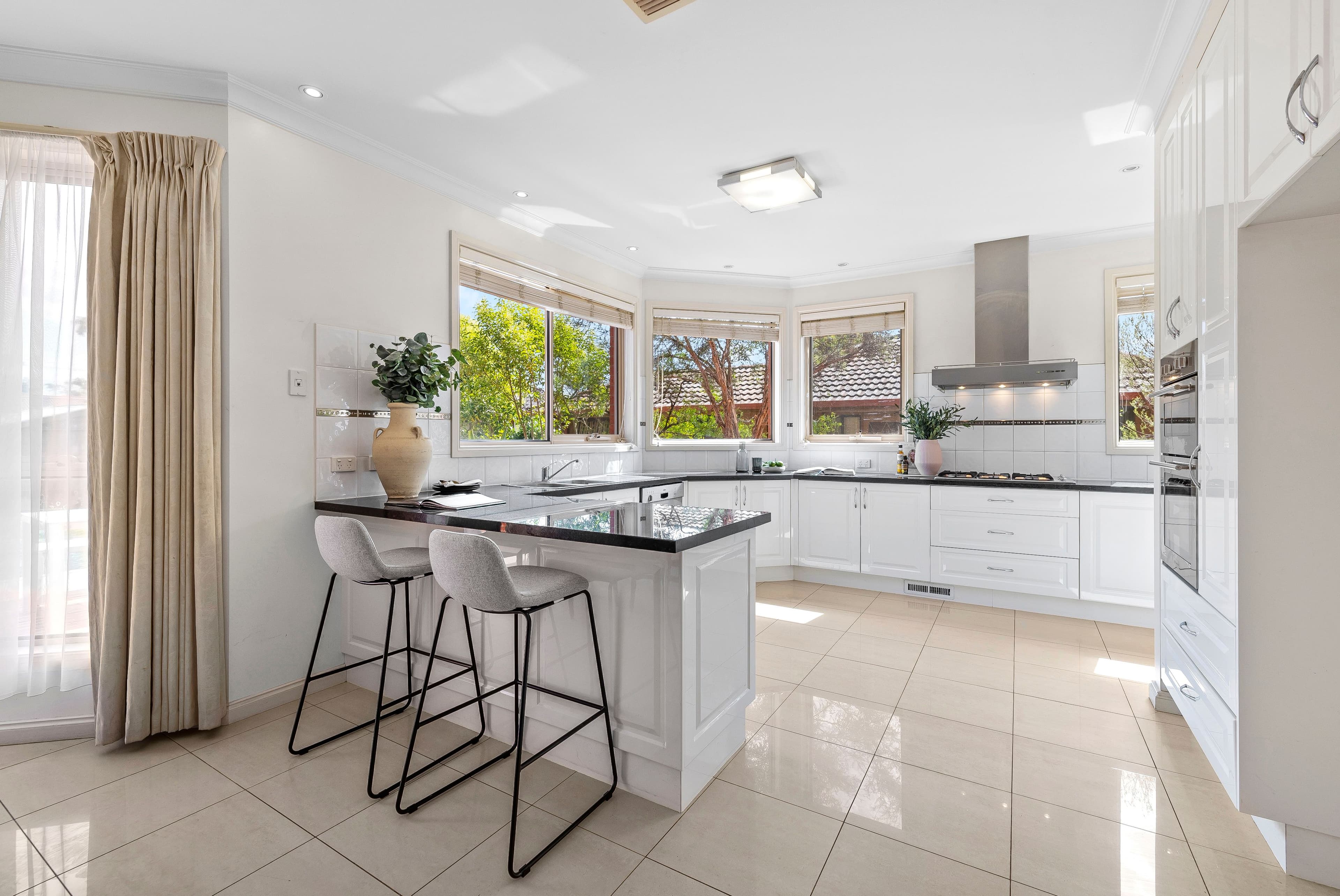 33 Severn Street, Box Hill North VIC 3129, Box Hill North - Thumbnail 5