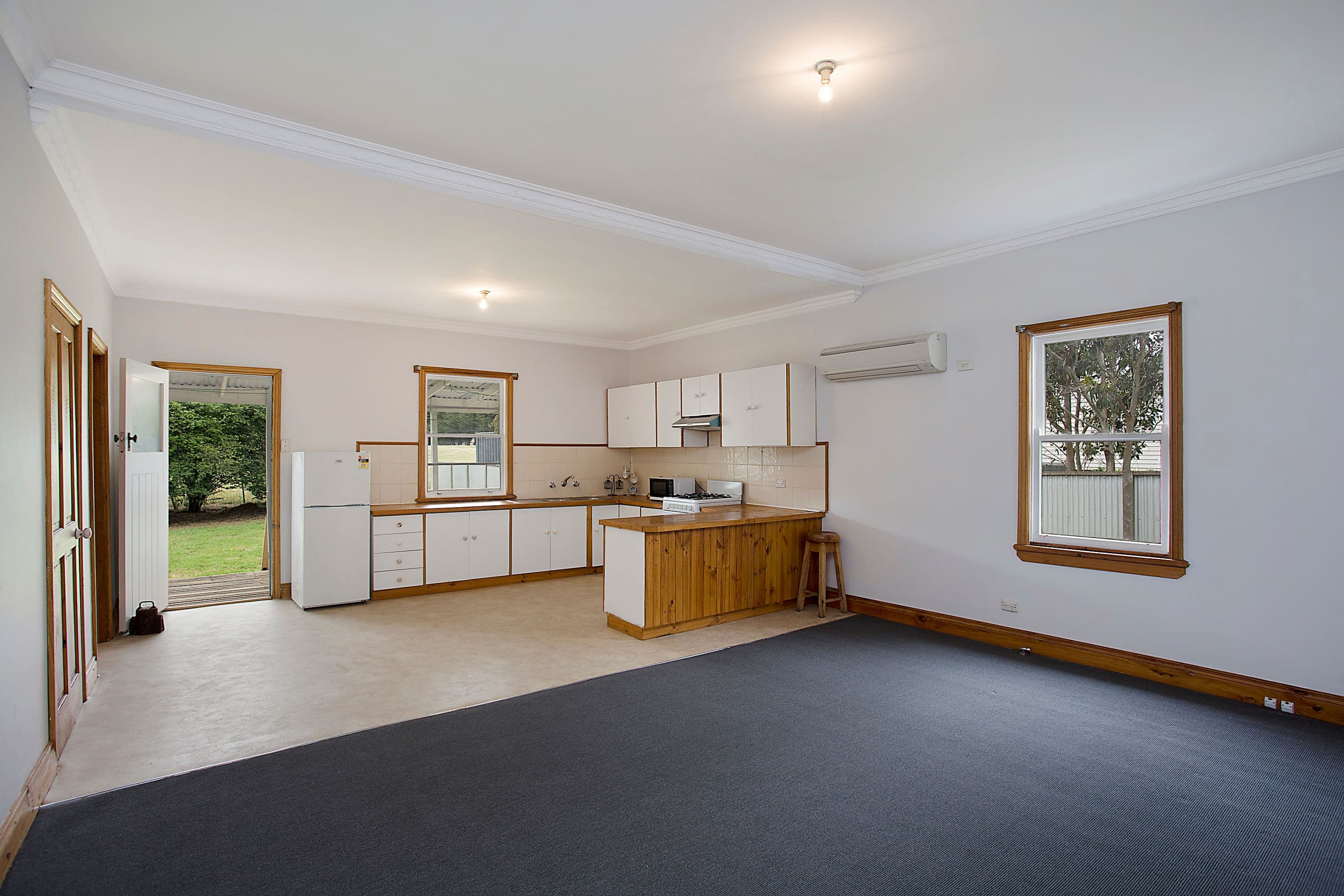 57 Mackinnons Bridge Road, Noorat VIC 3265, Noorat - Thumbnail 3