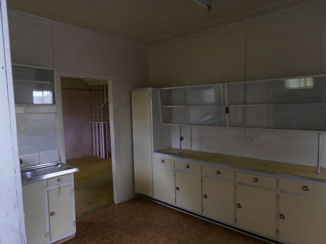 6 Schelbach Street, BOOVAL QLD 4304, Booval - Thumbnail 3