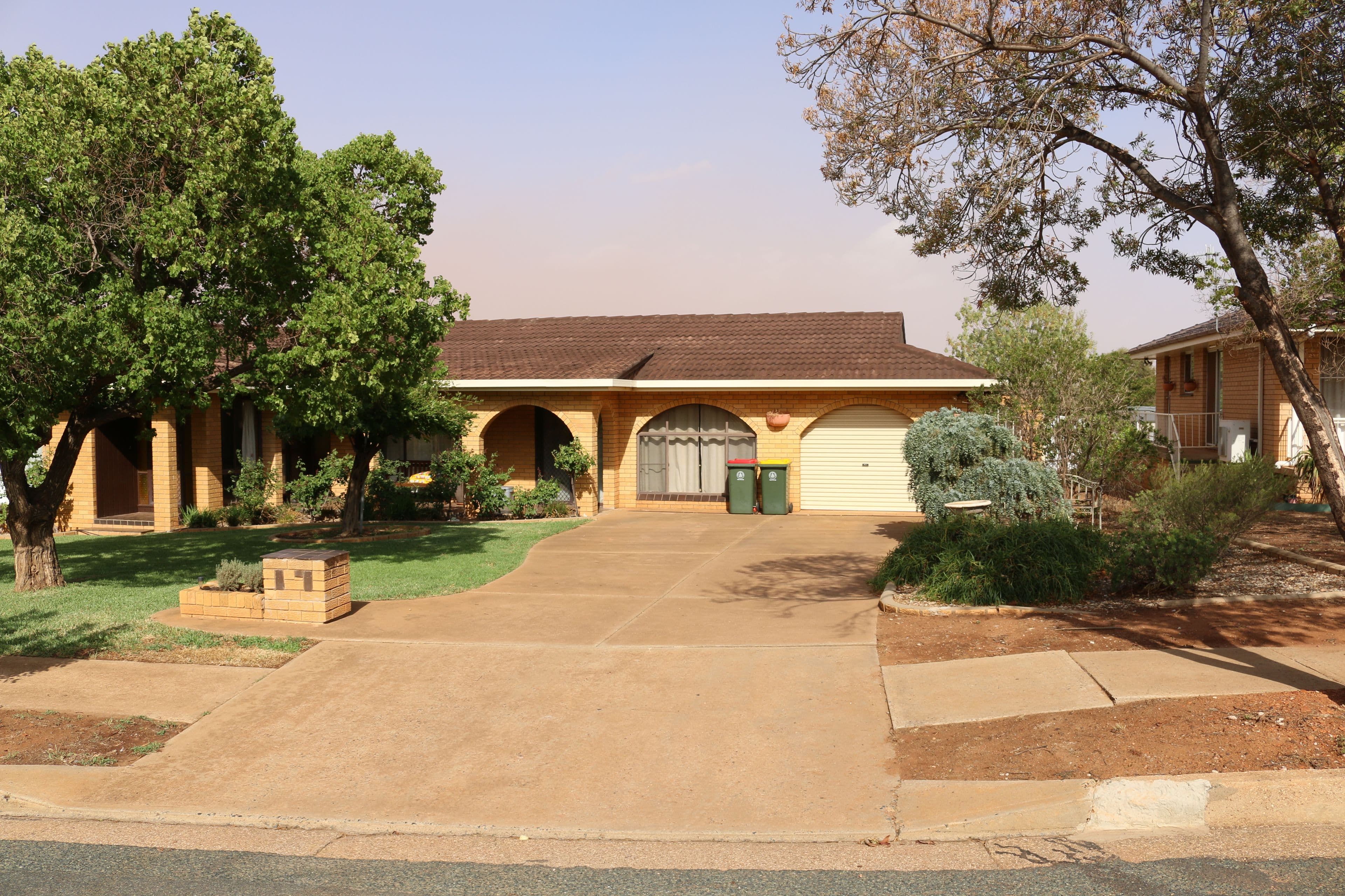 17 Gatenby Street, Condobolin NSW 2877, Condobolin - Thumbnail 2