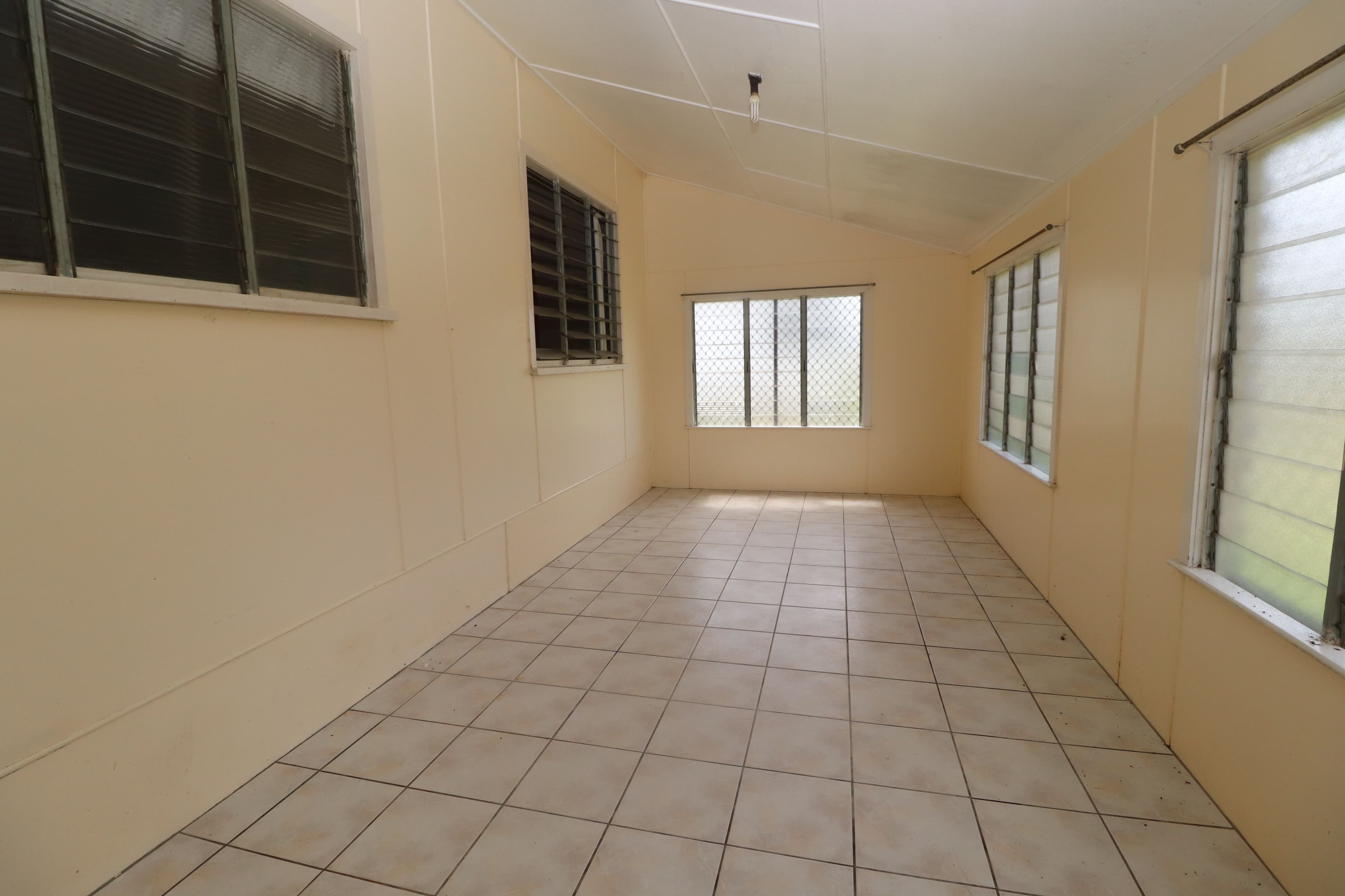 6 Scott Street, Ingham QLD 4850, Ingham - Thumbnail 4