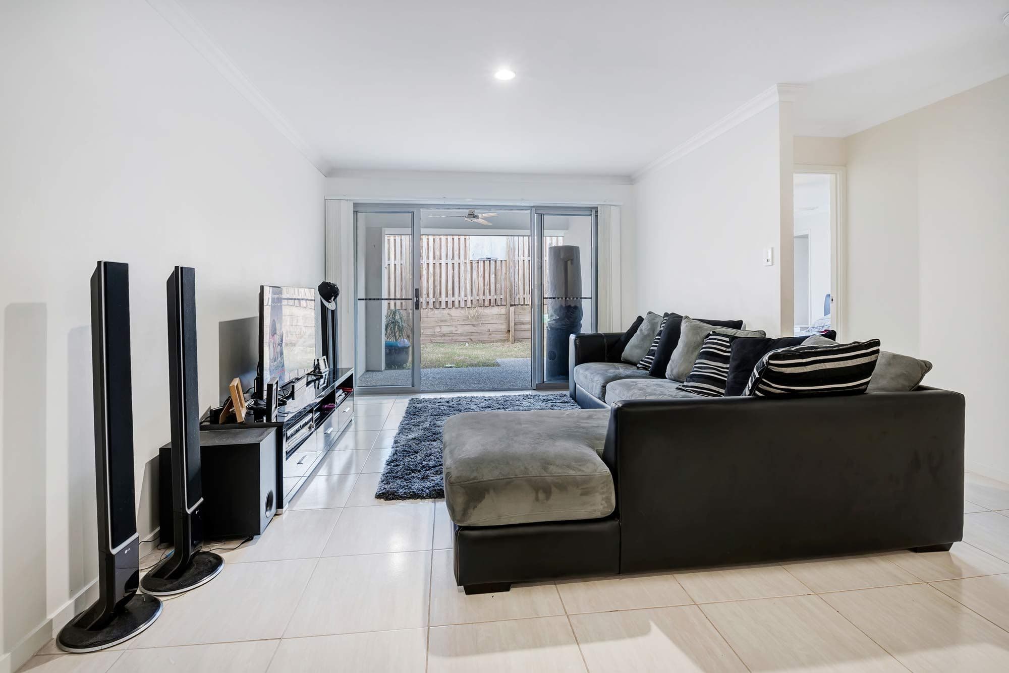 18 Gullwing Drive, Upper Coomera QLD 4209, Upper Coomera - Thumbnail 4