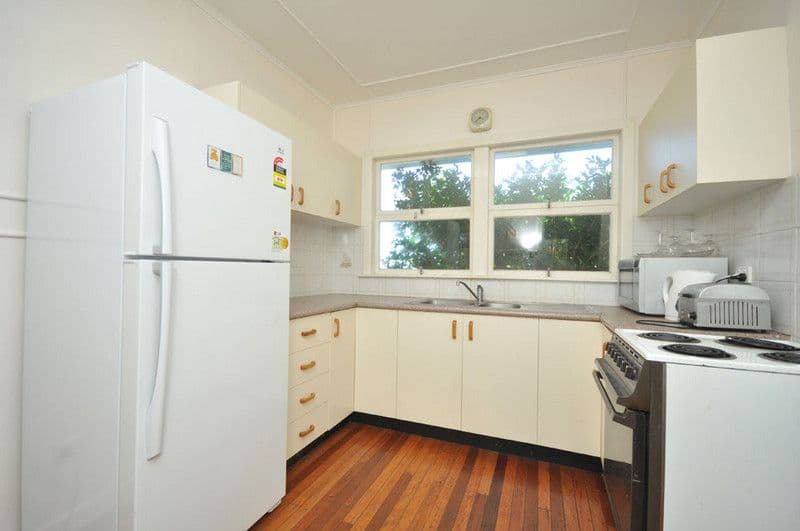 24 Pangeza Street, STAFFORD HEIGHTS QLD 4053, Stafford Heights - Thumbnail 6