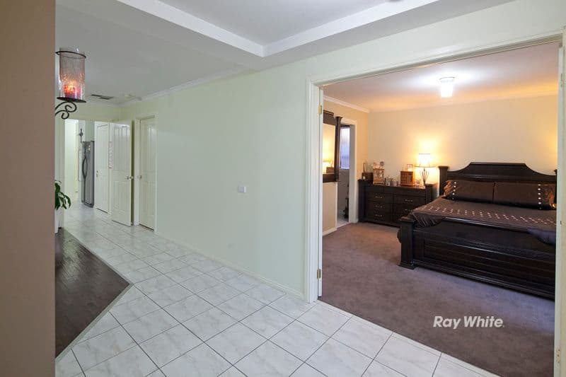 21 Nyarrin Place, CRANBOURNE WEST VIC 3977, Cranbourne West - Thumbnail 7
