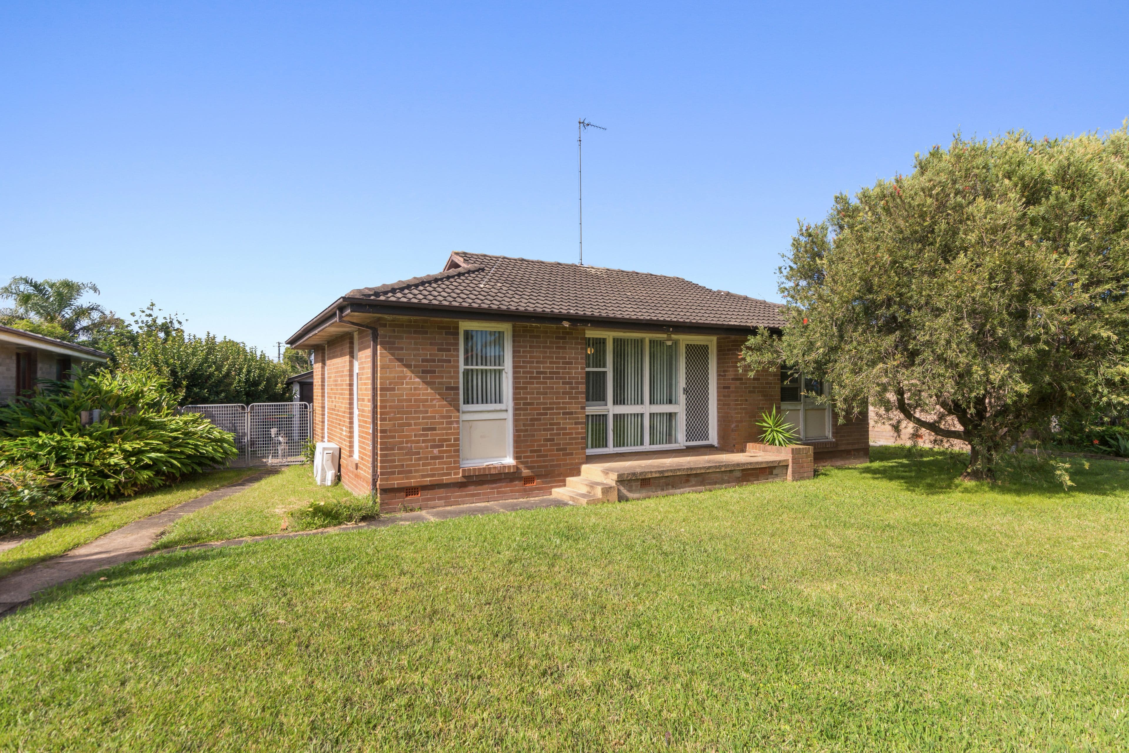 49 Bambil Crescent, Dapto NSW 2530, Dapto - Image 1