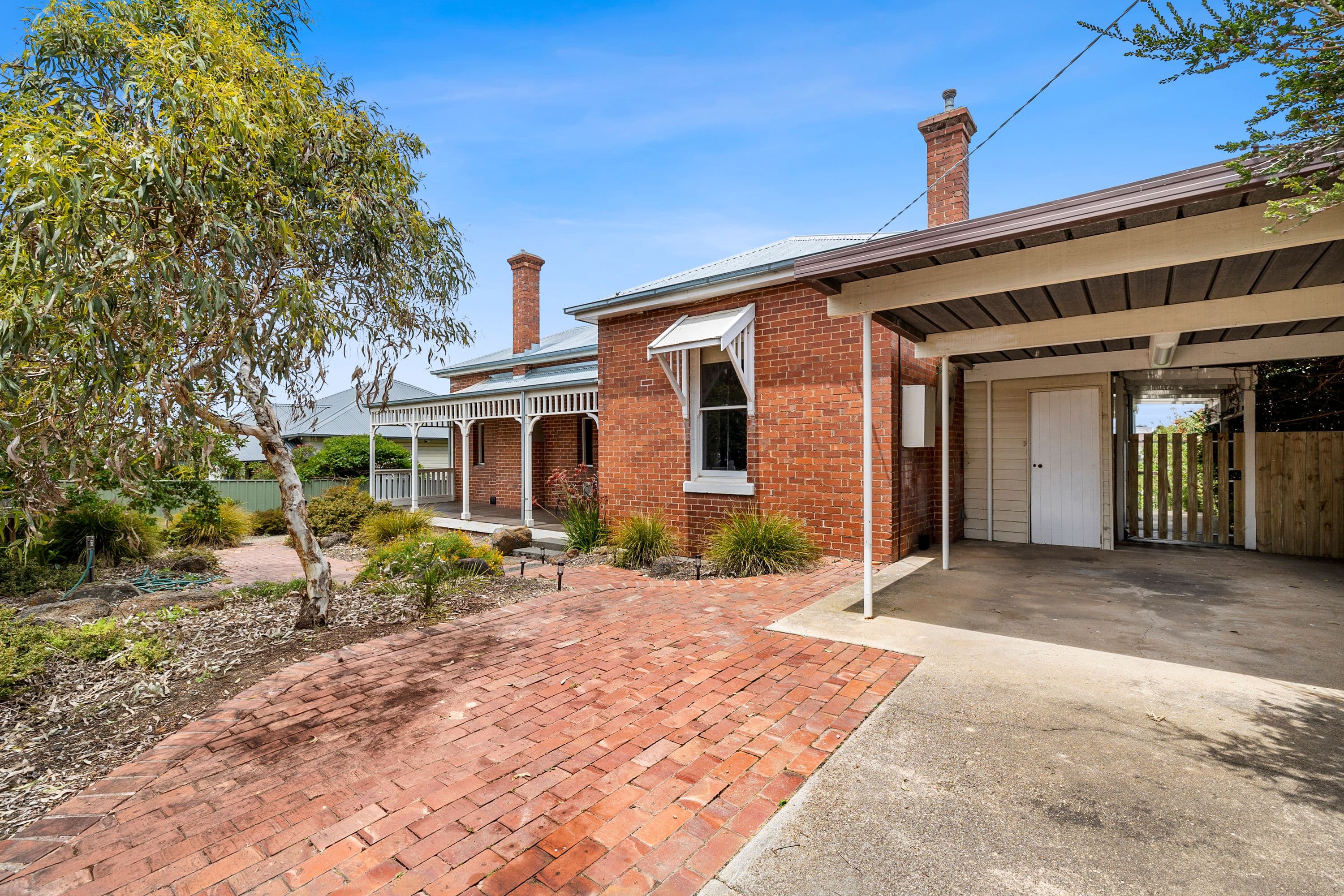 54 Girdlestone Street, Ararat VIC 3377, Ararat - Thumbnail 2