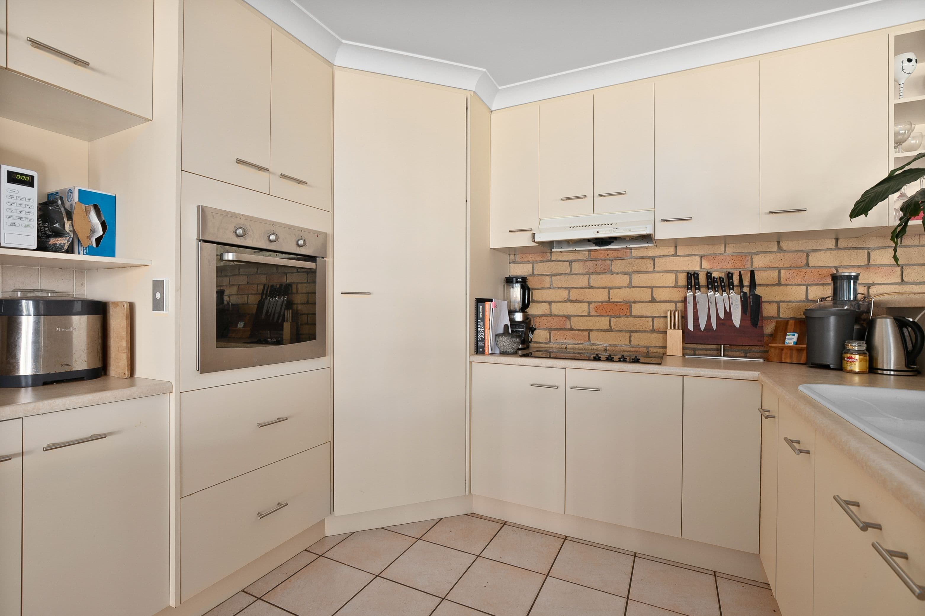 3 Crinum Crescent, Emerald QLD 4720, Emerald - Thumbnail 4