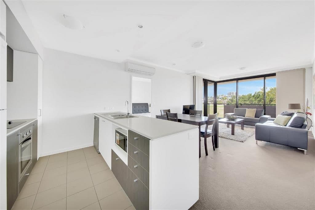 60-64 Glenlyon Street, Gladstone Central QLD 4680, Gladstone Central - Thumbnail 2