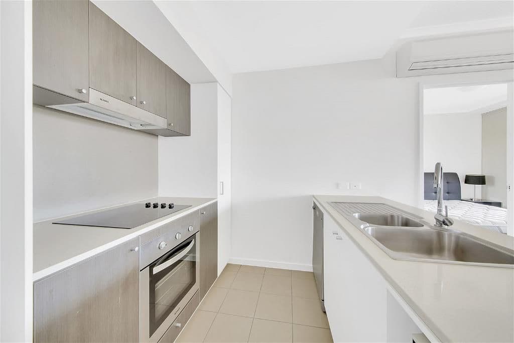 60-64 Glenlyon Street, Gladstone Central QLD 4680, Gladstone Central - Thumbnail 3
