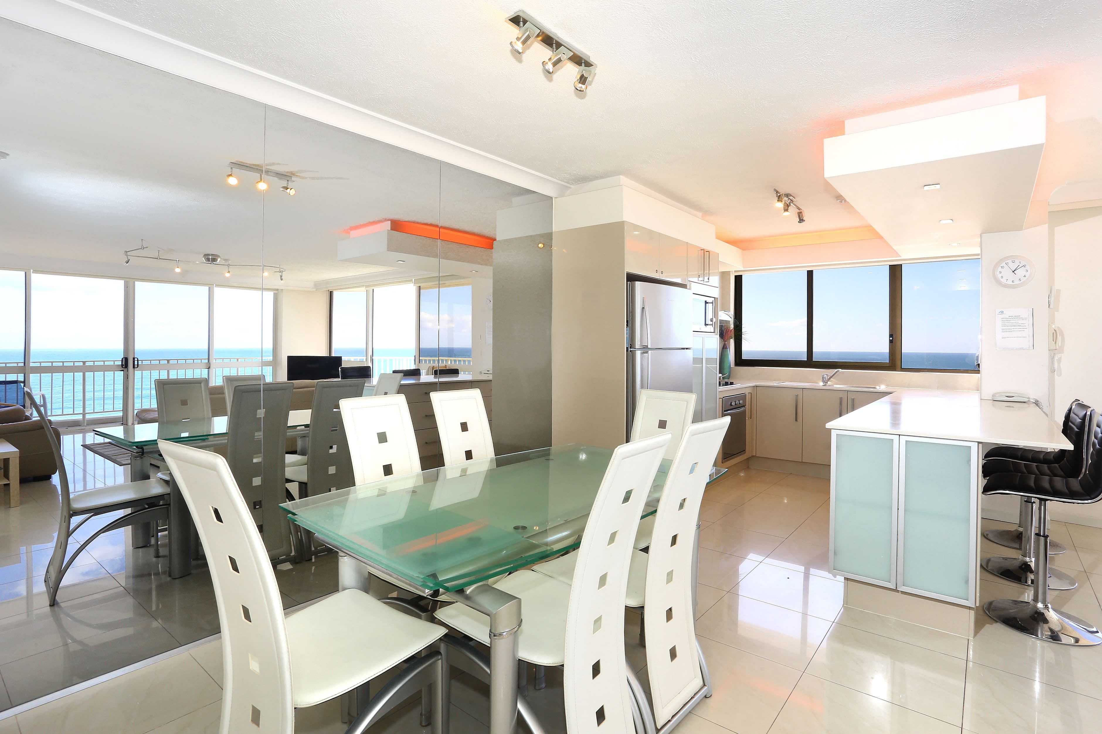 15B 'Breakers North' 50 Old Burleigh Road, Surfers Paradise QLD 4217, Surfers Paradise - Thumbnail 6