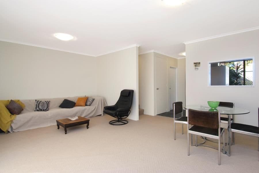 1  Koorooma Place, SYLVANIA NSW 2224, Sylvania - Thumbnail 2