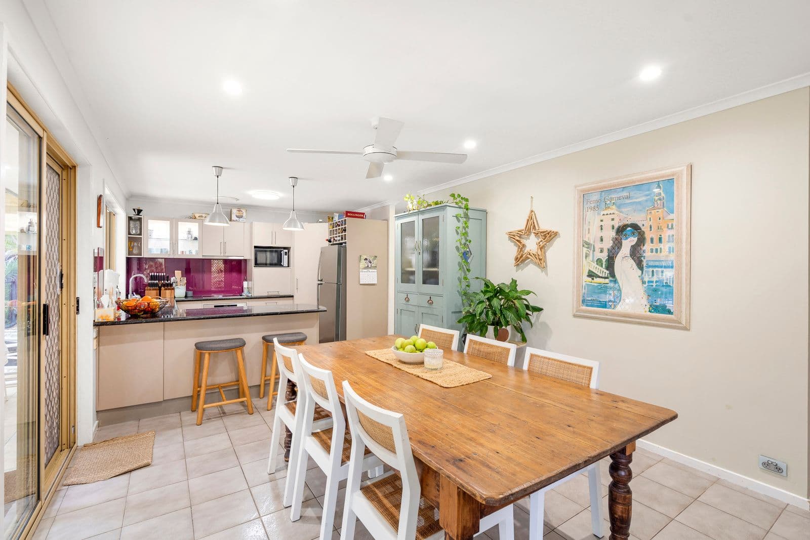 19 Bronhill Street, Currumbin Waters QLD 4223, Currumbin Waters - Thumbnail 8