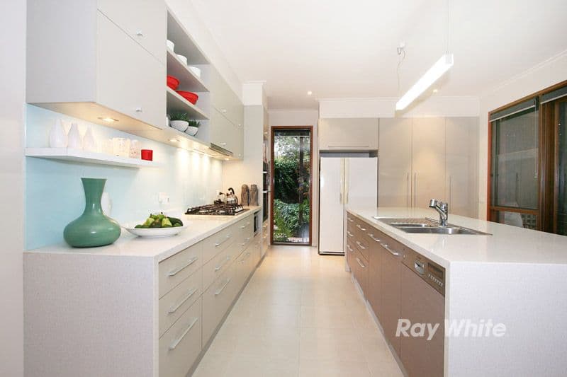 3 Benwerrin Drive, WANTIRNA VIC 3152, Wantirna - Thumbnail 2