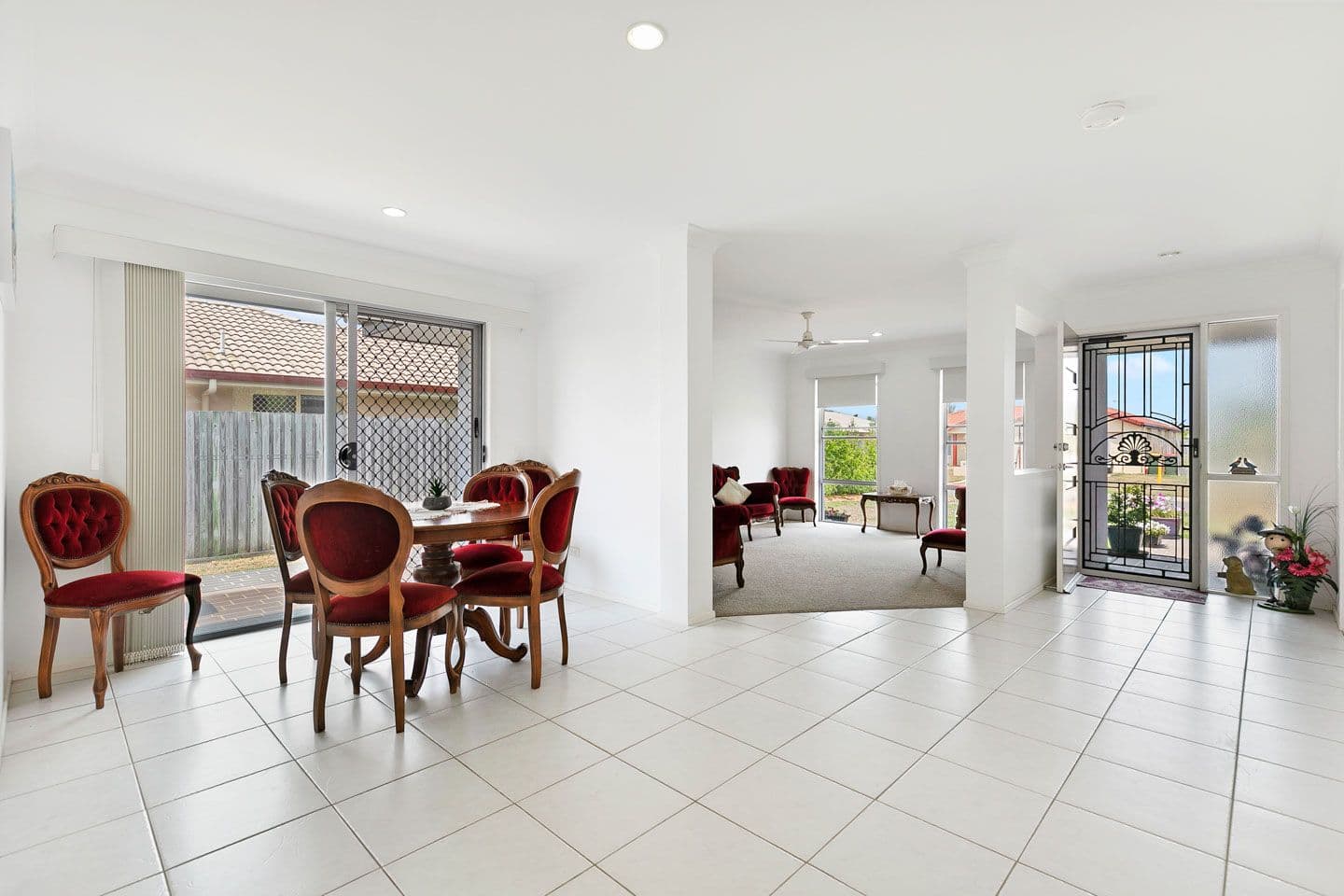 15 Earl Saint Vincent Circuit, Eli Waters QLD 4655, Eli Waters - Thumbnail 7