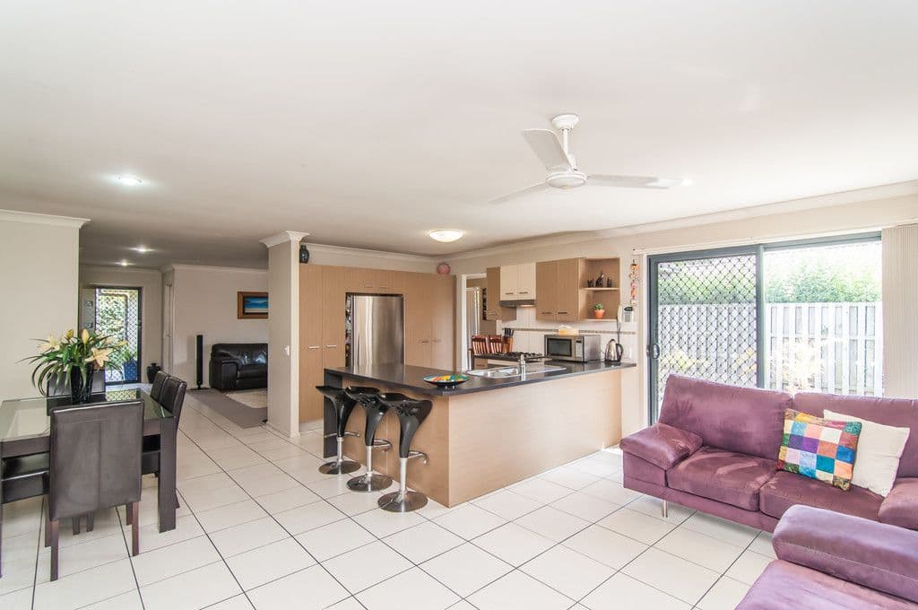 33 Macaranga Crescent, Carseldine QLD 4034, Carseldine - Thumbnail 3