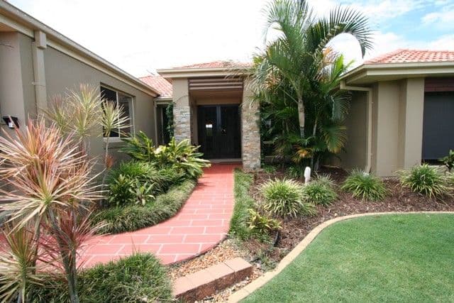28 Ivy Crescent, WAKERLEY QLD 4154, Wakerley - Thumbnail 2