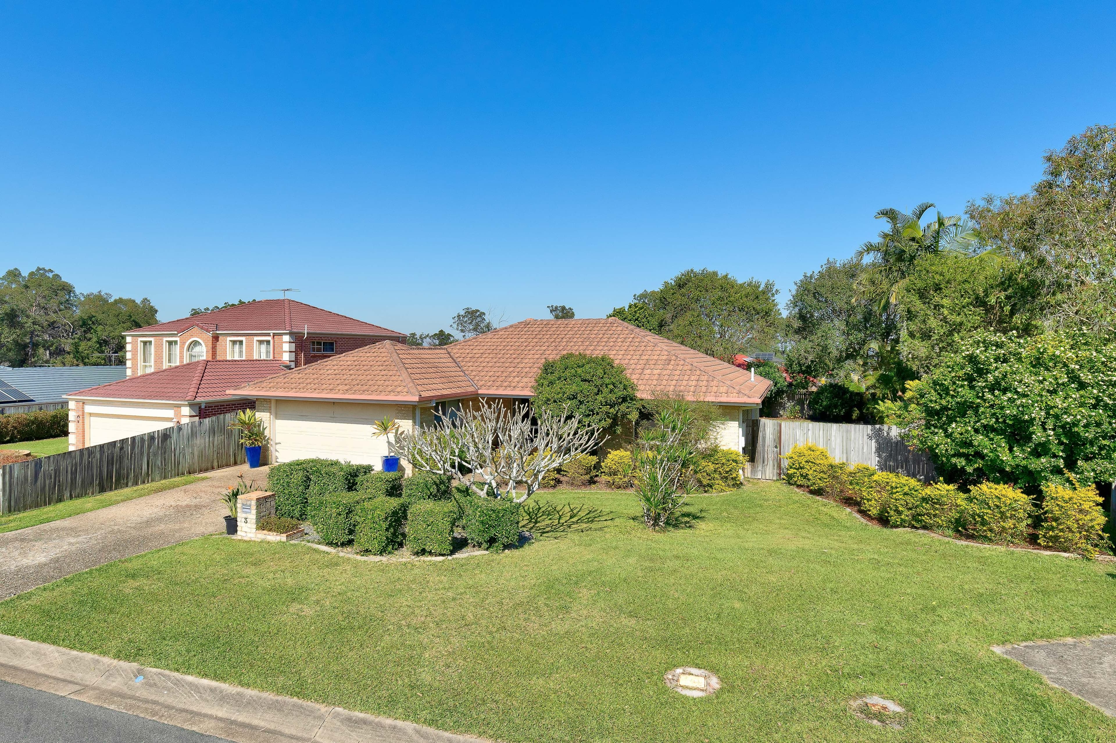 3 Carmel Place, Calamvale QLD 4116, Calamvale - Thumbnail 2