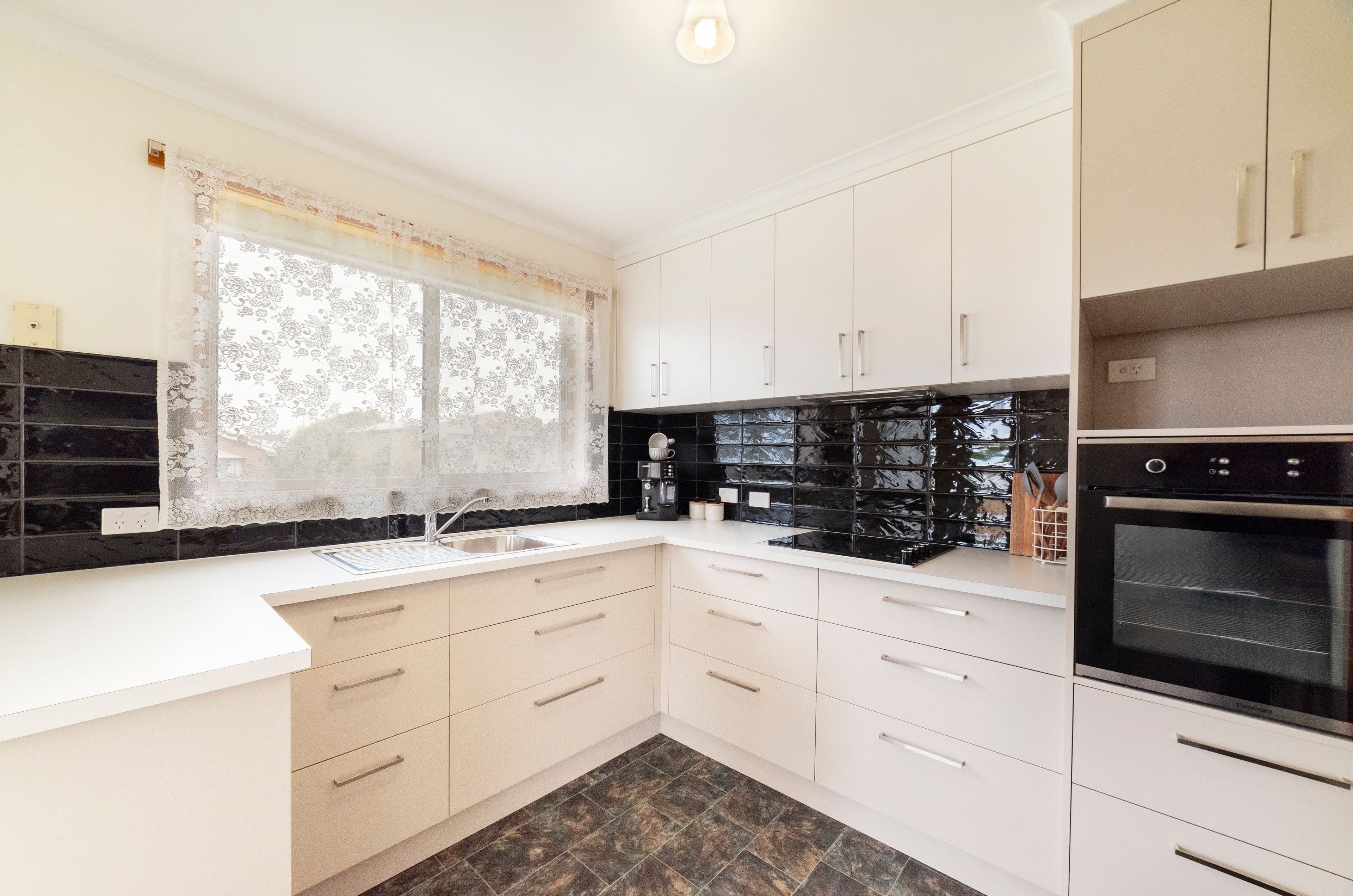 34 McKiernan Road, Warrnambool VIC 3280, Warrnambool - Thumbnail 2