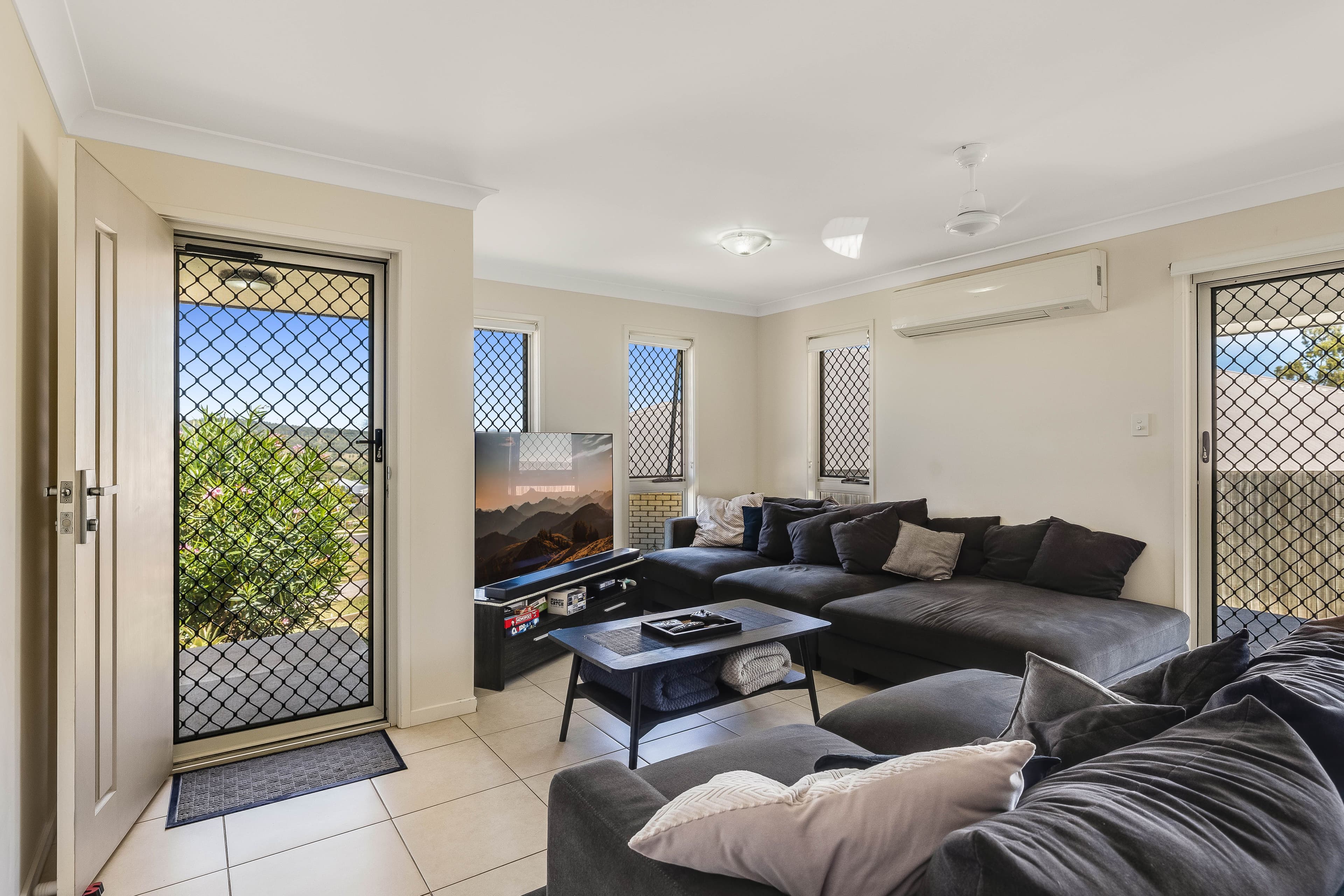 33 Alistair Street, Glenvale QLD 4350, Glenvale - Thumbnail 2