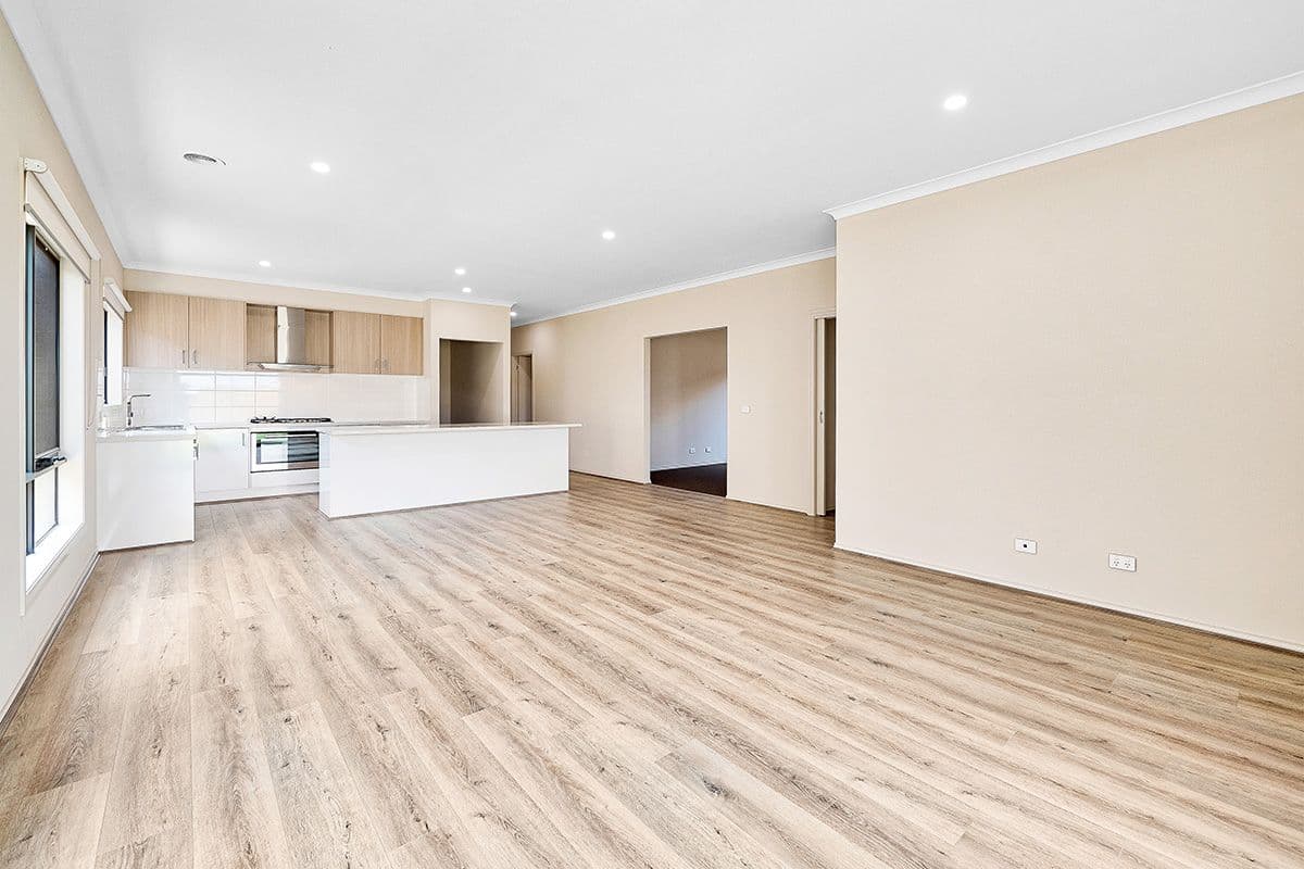 80 Fenway Boulevard, Clyde North VIC 3978, Clyde North - Thumbnail 6