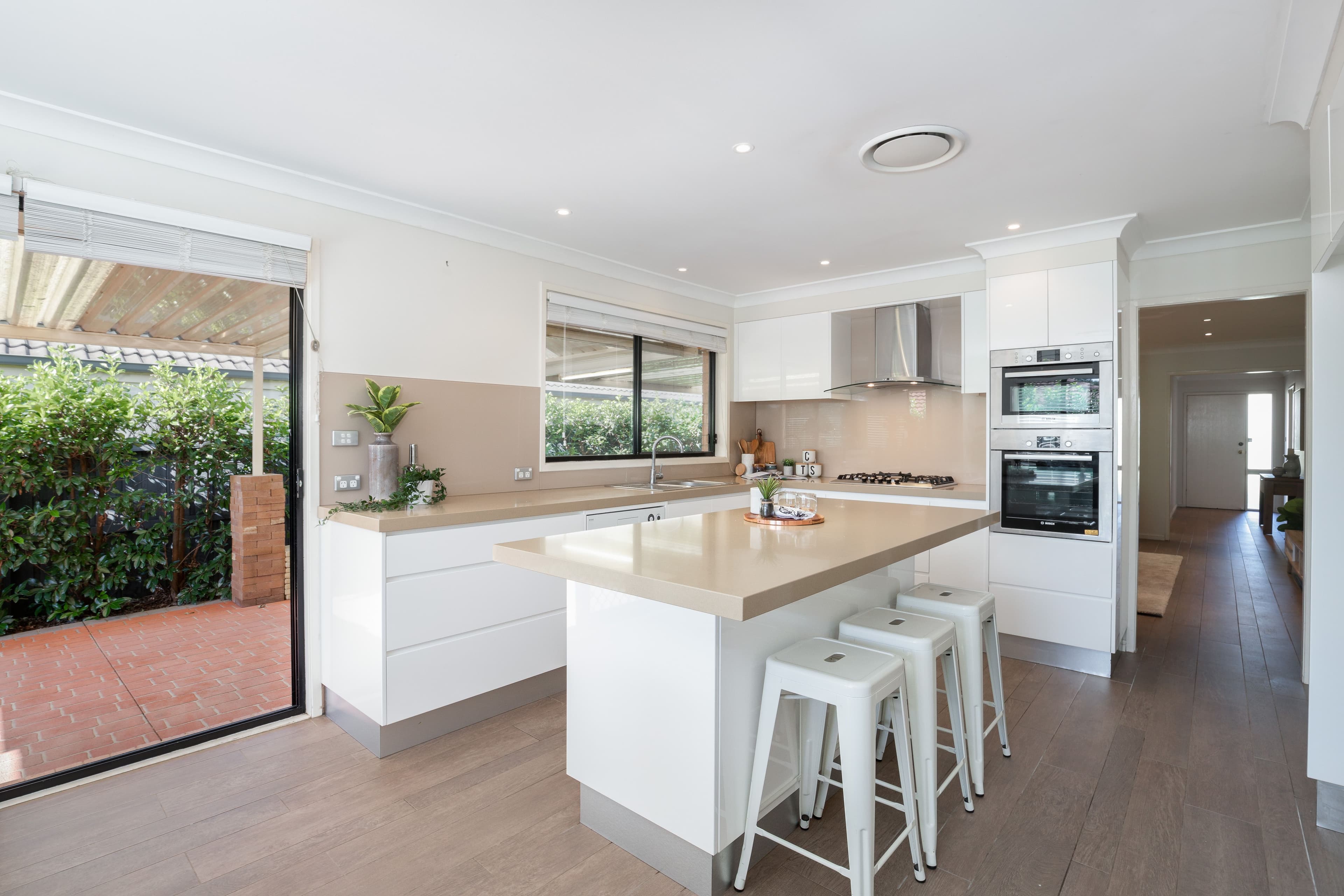 12 Comet Circuit, Beaumont Hills - Thumbnail 2