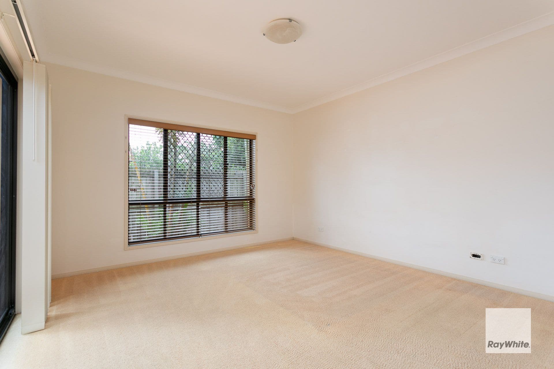 16 Roger Court, Redland Bay QLD 4165, Redland Bay - Thumbnail 6