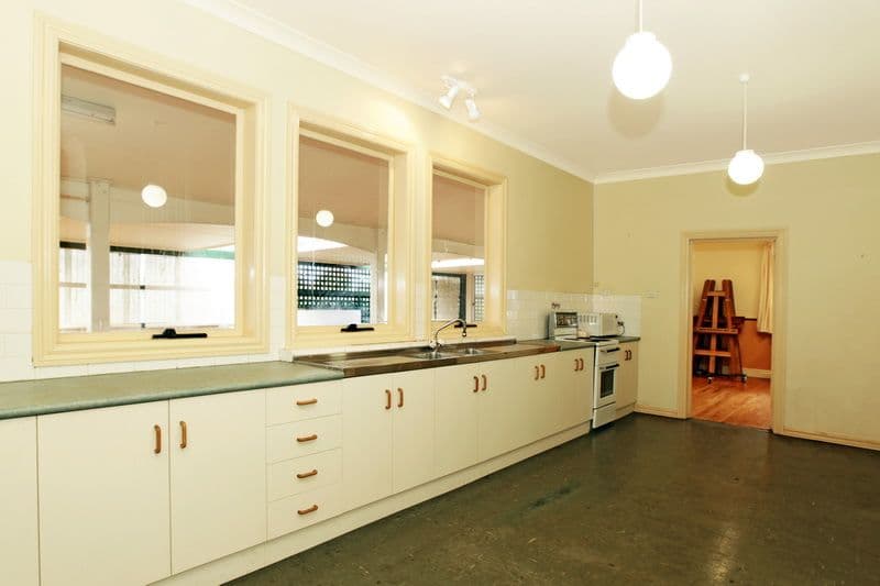 16 Meroo Street, BOMADERRY NSW 2541, Bomaderry - Thumbnail 5