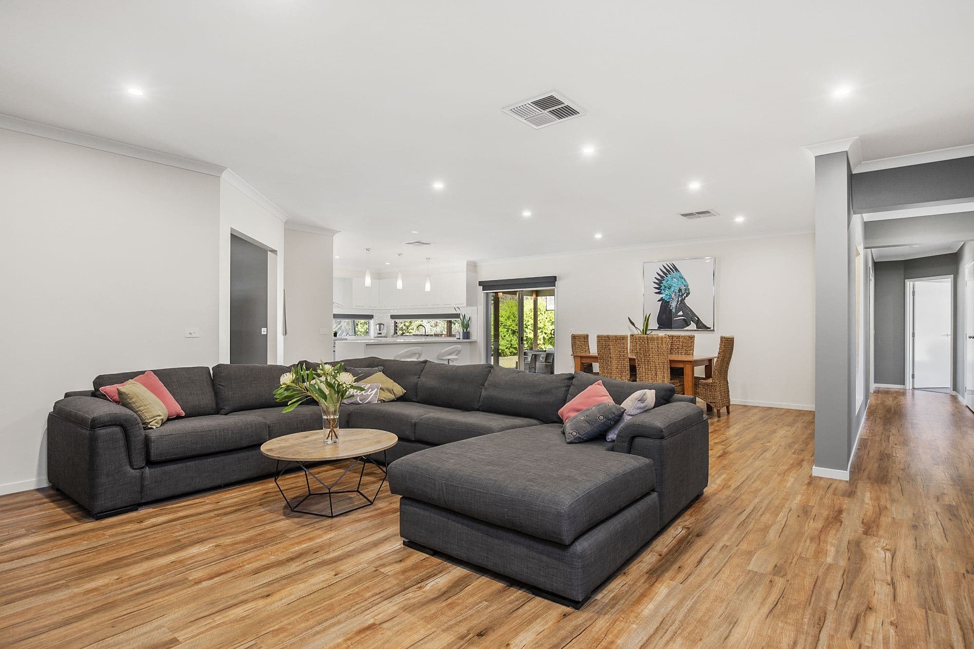 262 Western Highway, Ararat VIC 3377, Ararat - Thumbnail 2