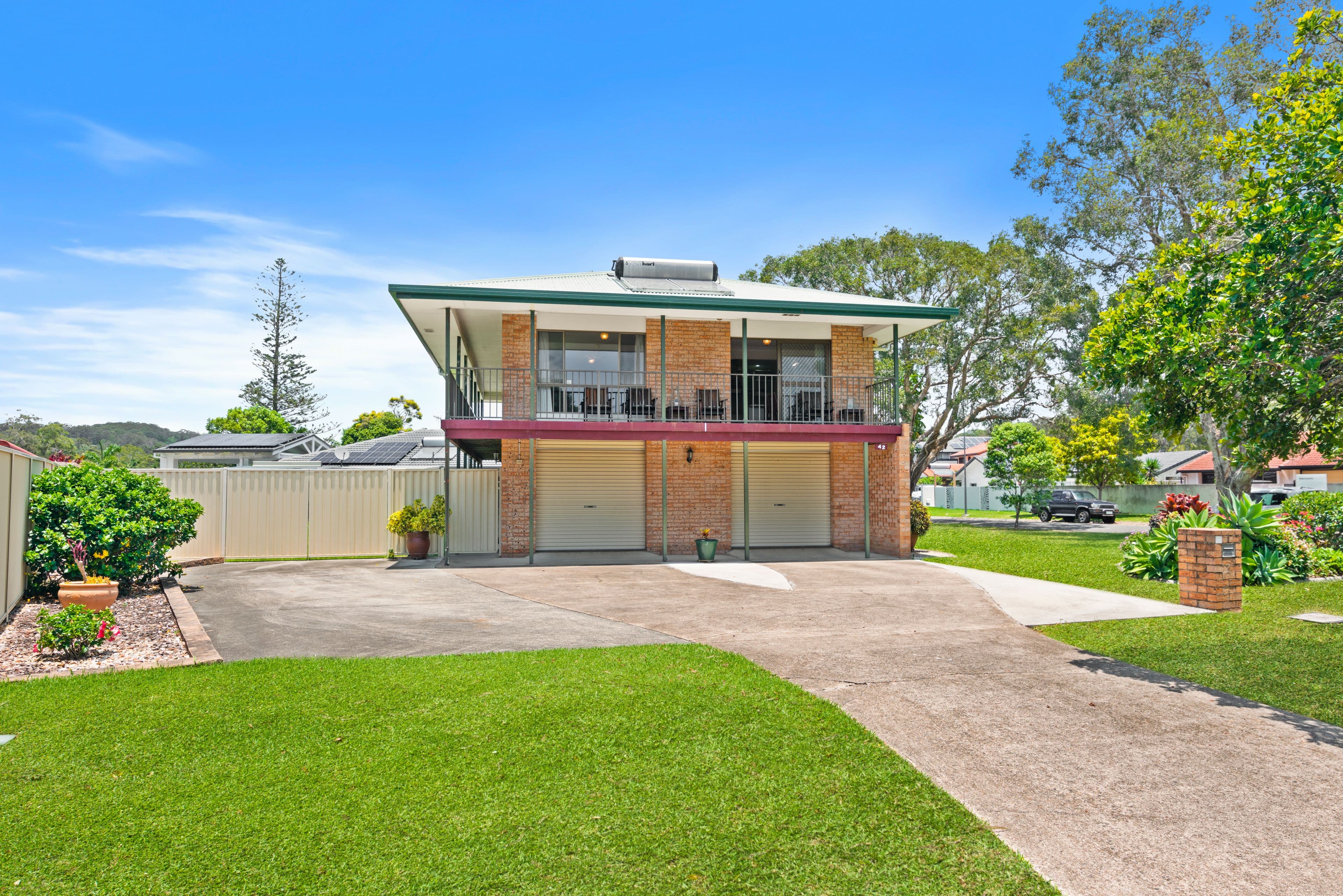 42 Mainsail Street, Currumbin Waters QLD 4223, Currumbin Waters - Thumbnail 4