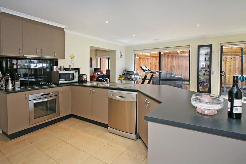 11 Dione Mews, WANDANA HEIGHTS VIC 3216, Wandana Heights - Thumbnail 5