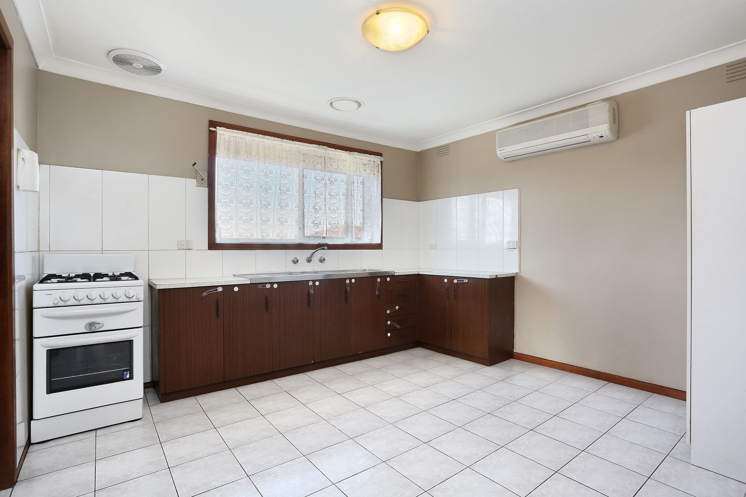 7 Boston Road, Lalor VIC 3075, Lalor - Thumbnail 2