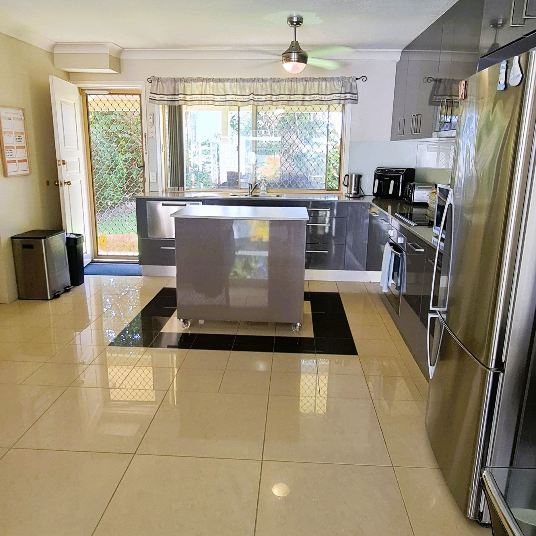 469 Pine Ridge Road, Runaway Bay QLD 4216, Runaway Bay - Thumbnail 6